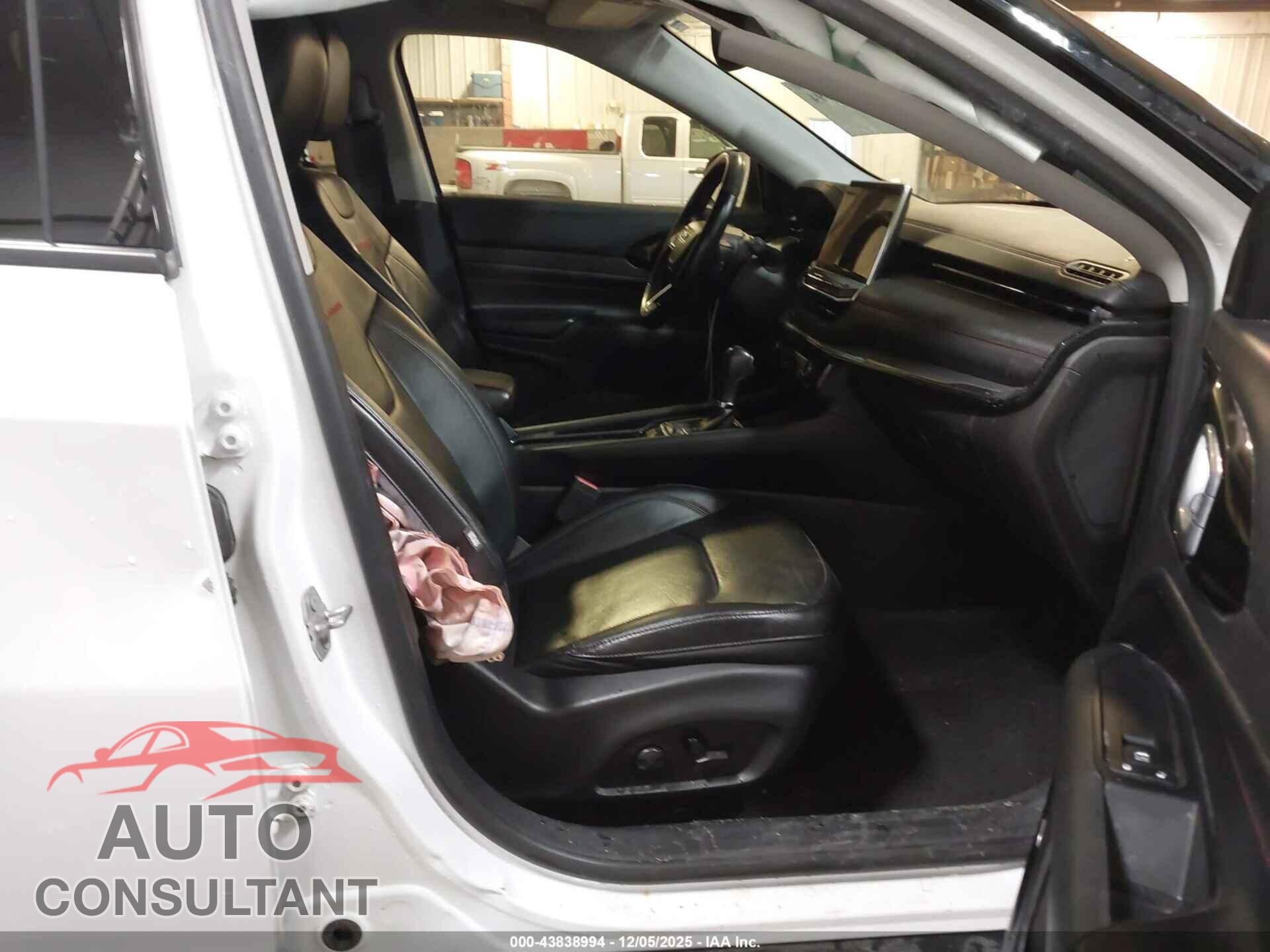 JEEP COMPASS 2022 - 3C4NJDDB3NT157036