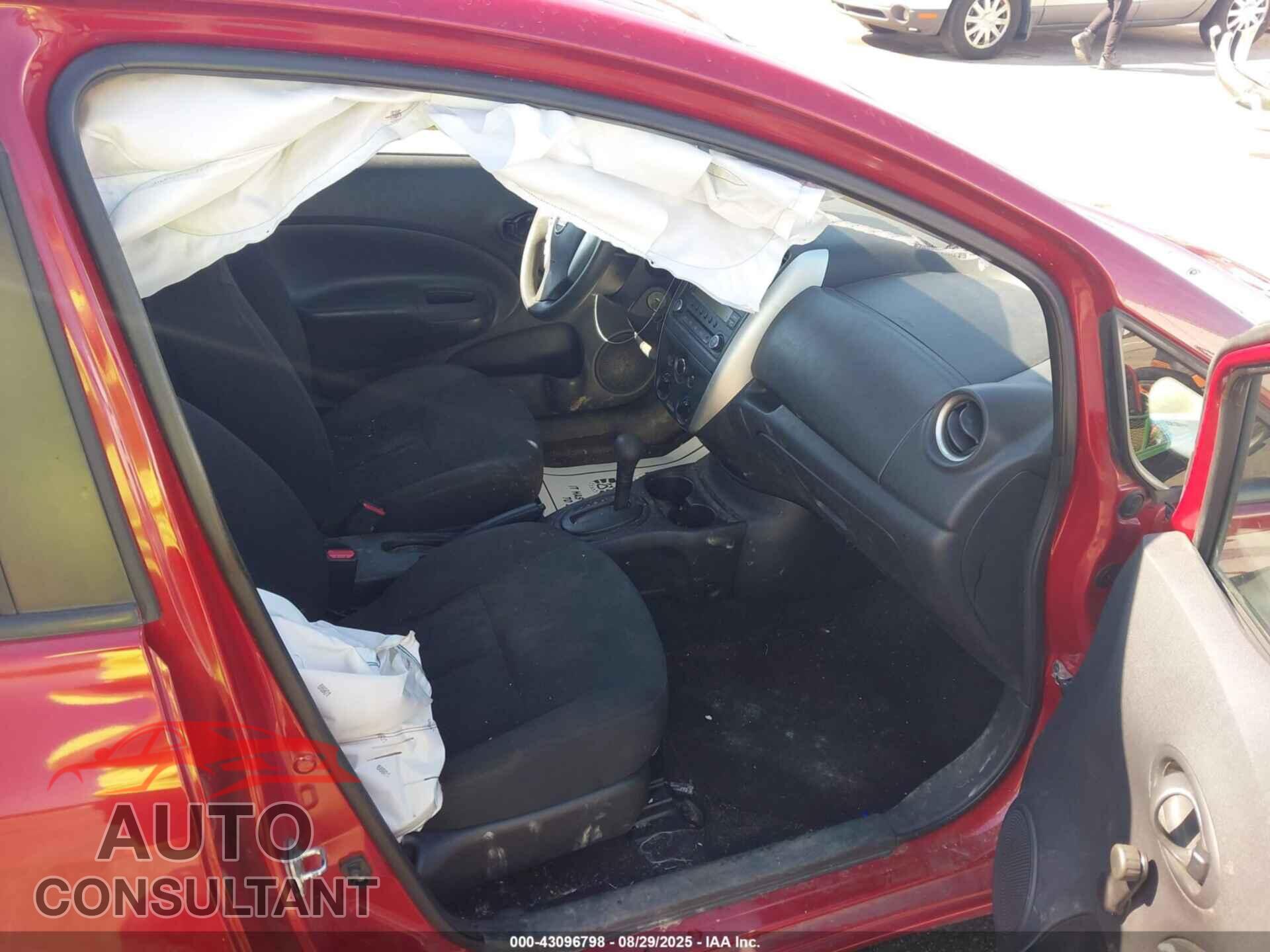 NISSAN VERSA NOTE 2015 - 3N1CE2CP6FL442136