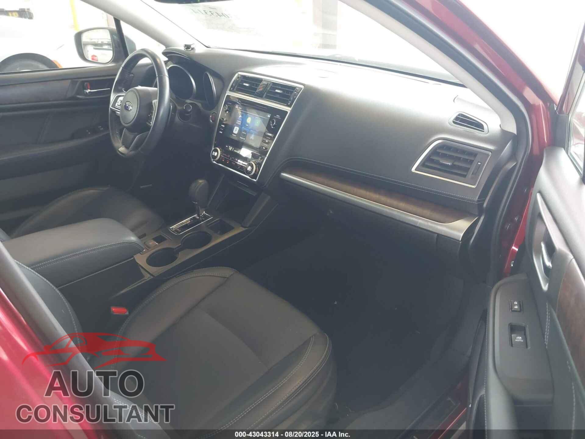 SUBARU OUTBACK 2018 - 4S4BSAKC1J3290079