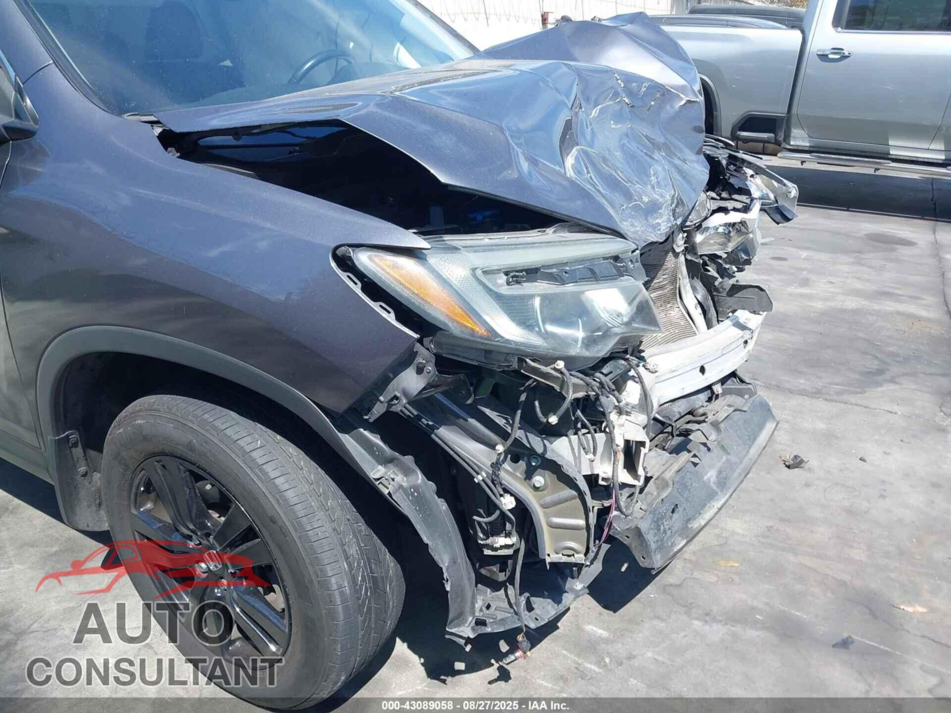 HONDA PILOT 2017 - 5FNYF6H75HB007125