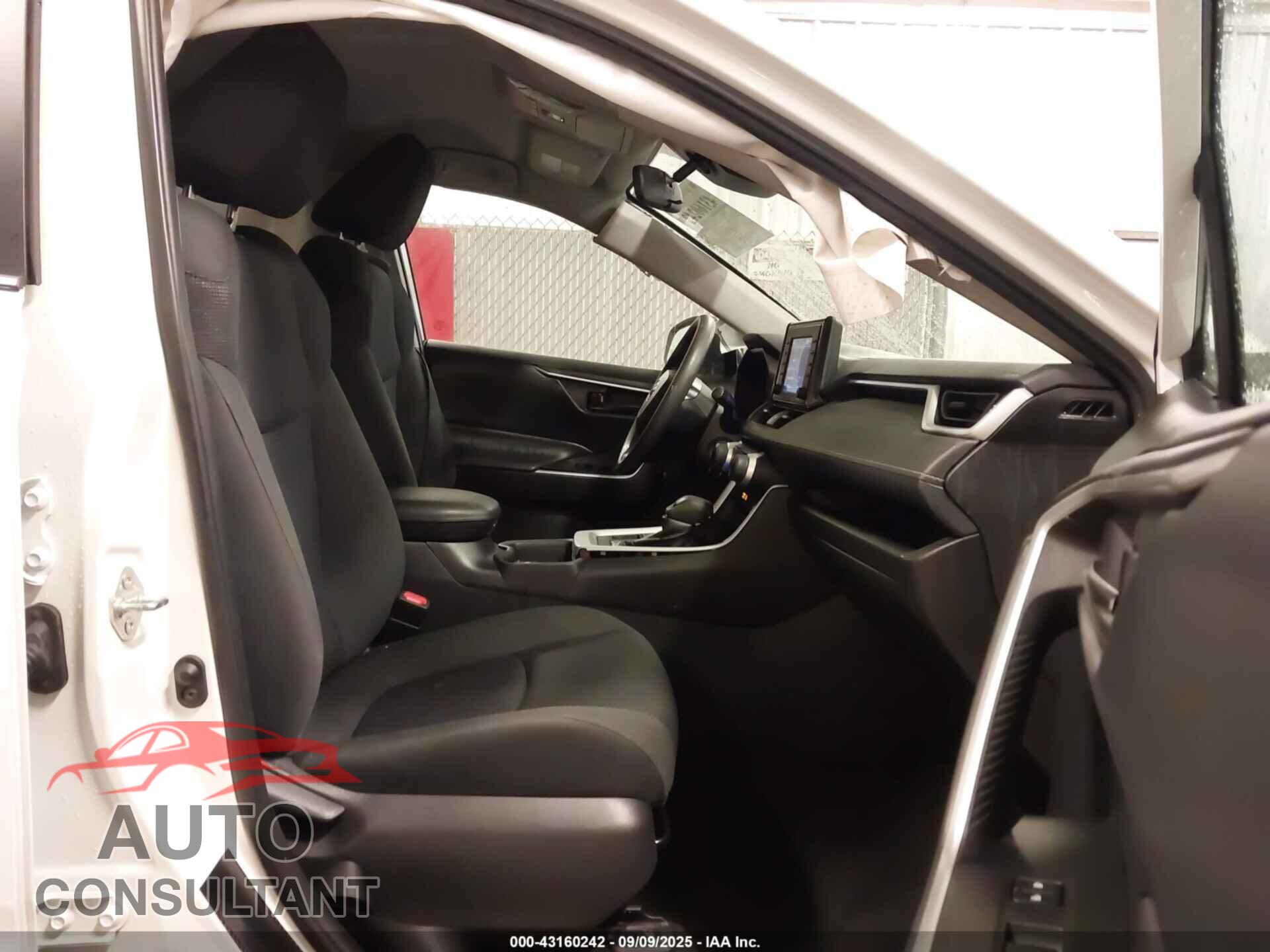 TOYOTA RAV4 2021 - 2T3F1RFV4MC234594