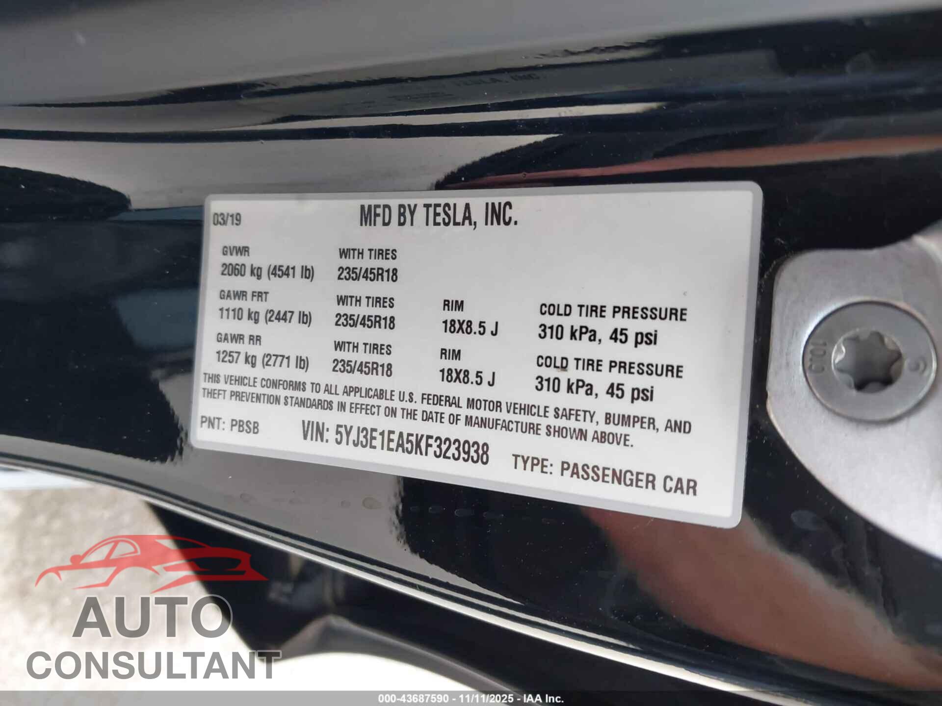 TESLA MODEL 3 2019 - 5YJ3E1EA5KF323938