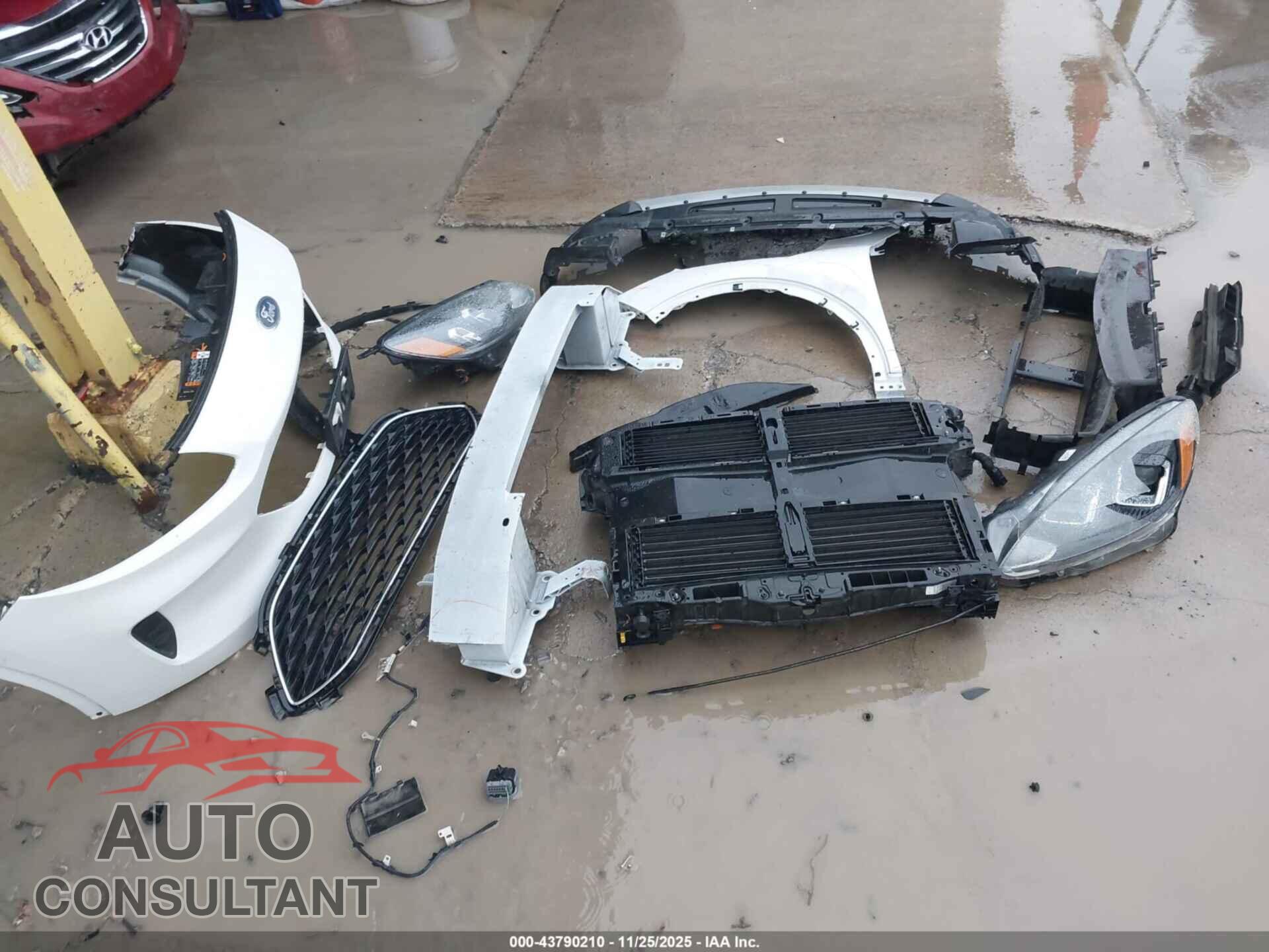 FORD ESCAPE 2020 - 1FMCU9G64LUA04951