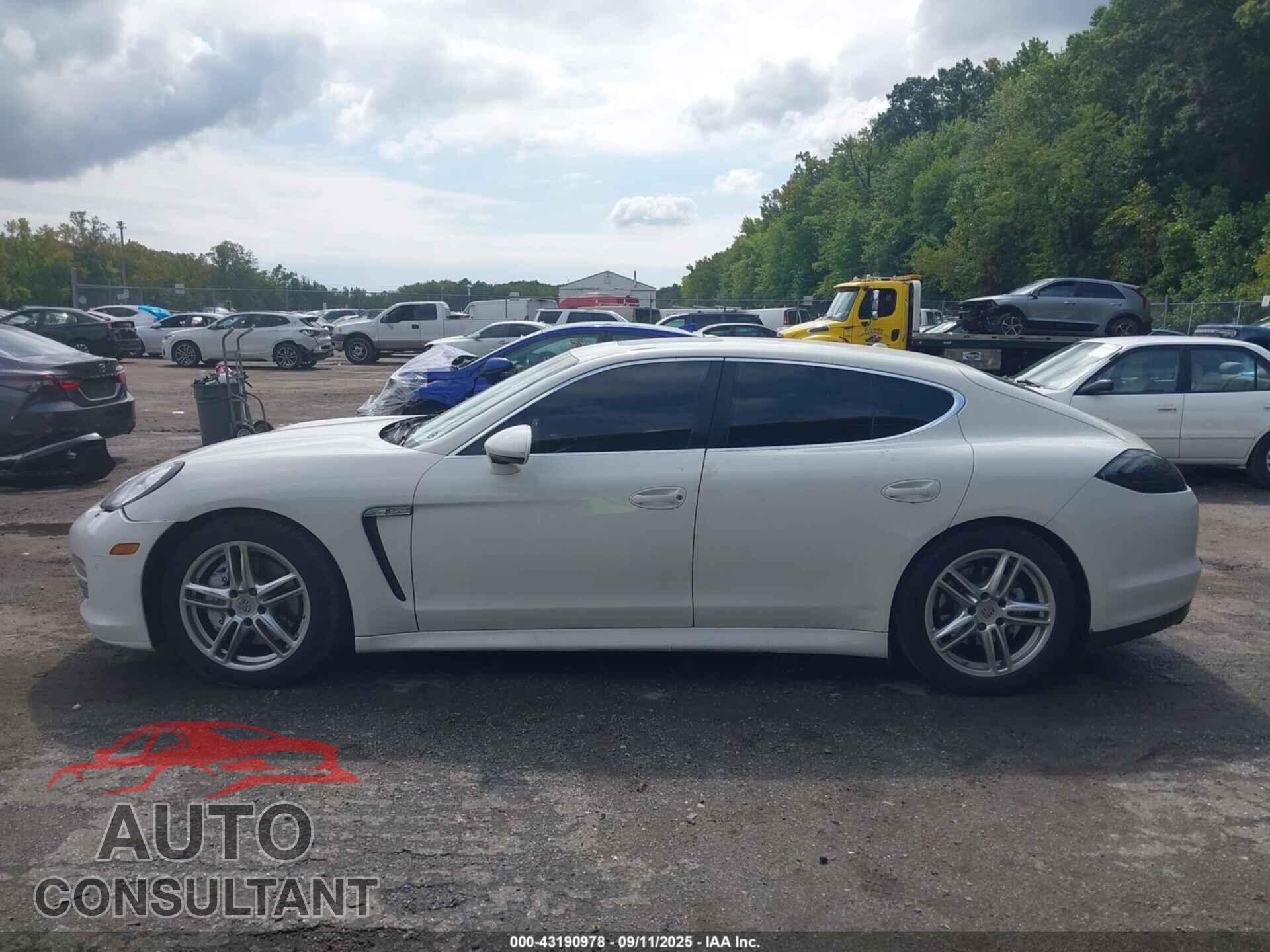 PORSCHE PANAMERA HYBRID 2012 - WP0AD2A77CL045343