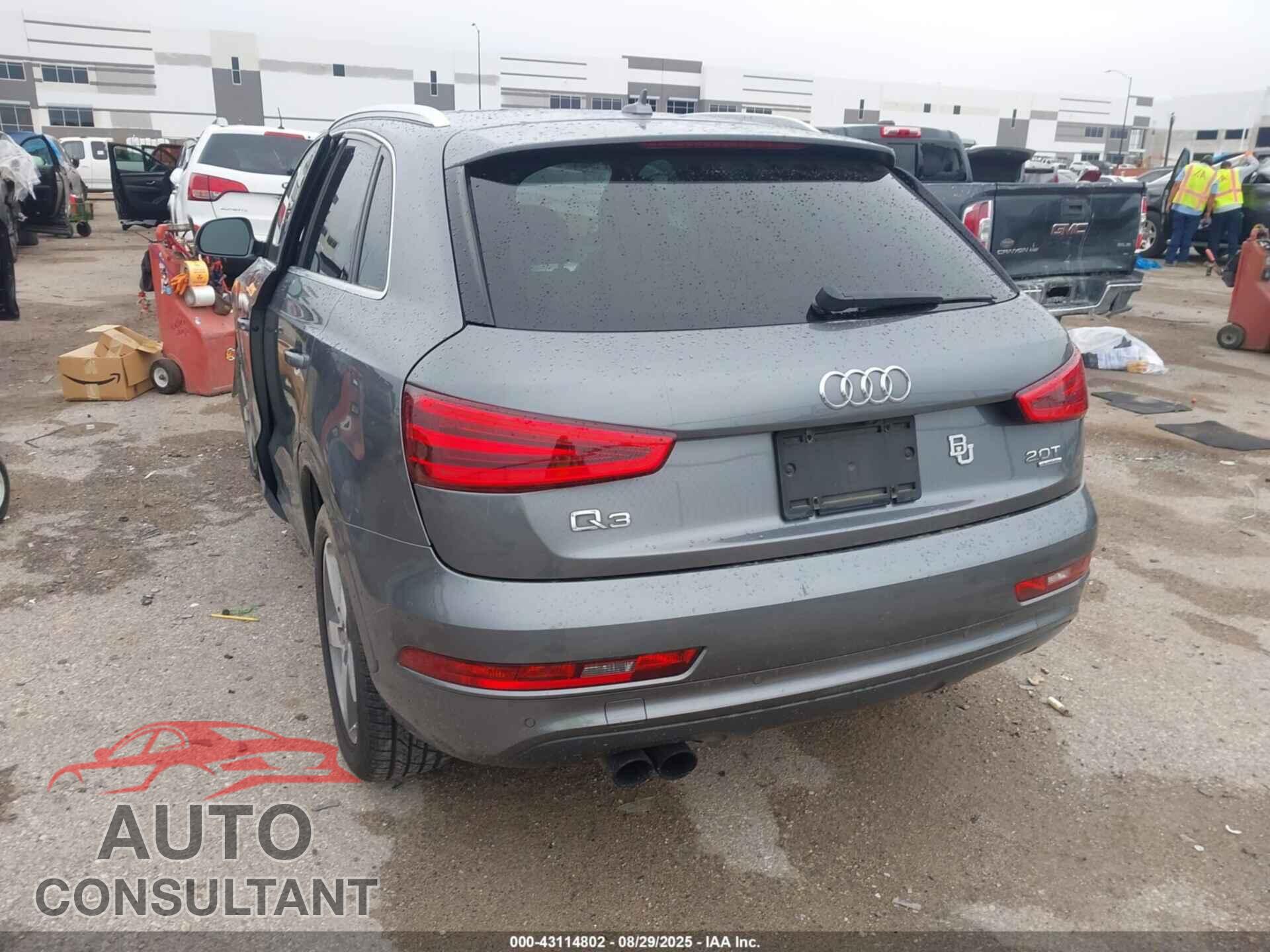 AUDI Q3 2015 - WA1EFCFS7FR012448