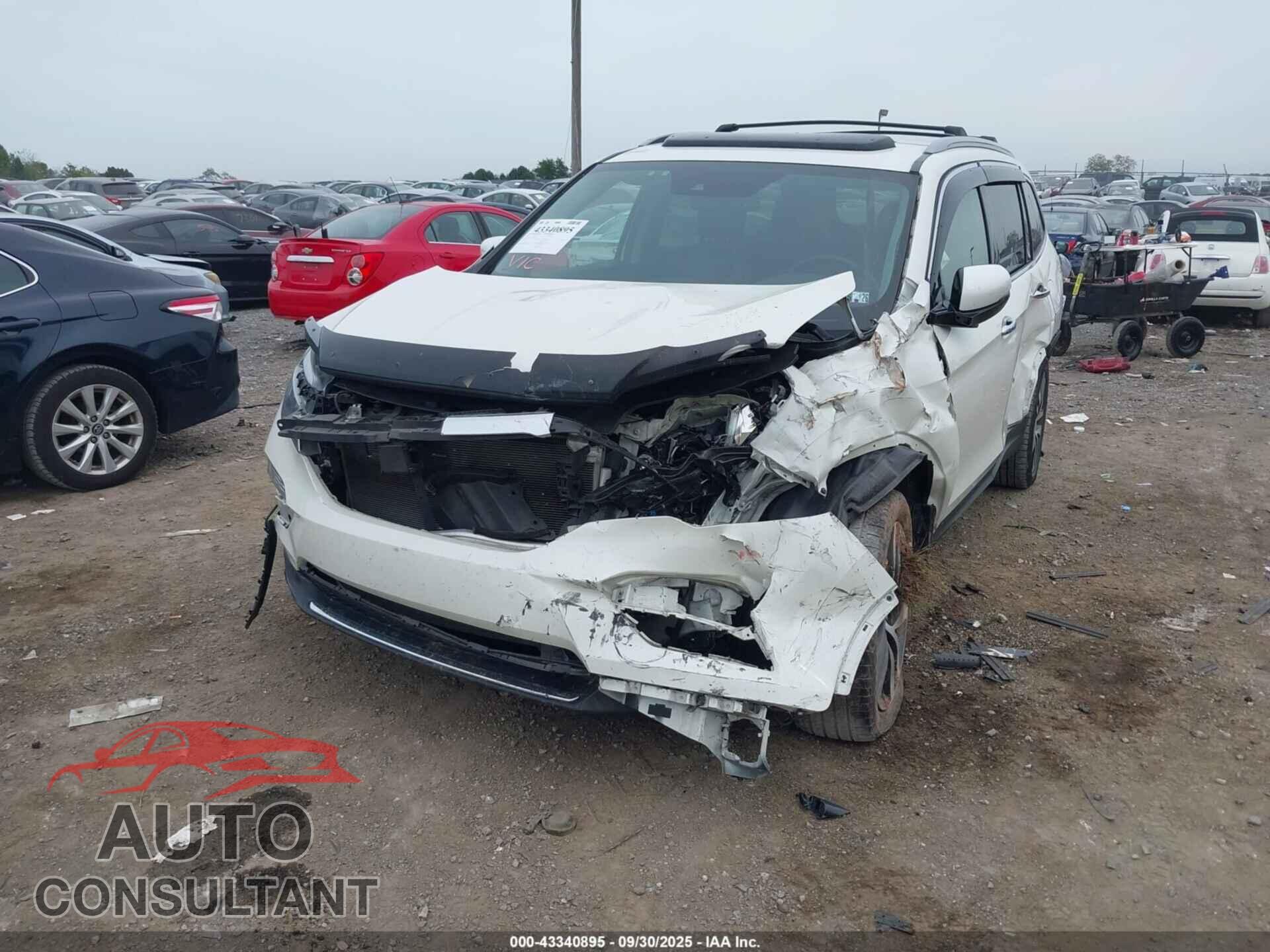 HONDA PILOT 2017 - 5FNYF6H91HB023453