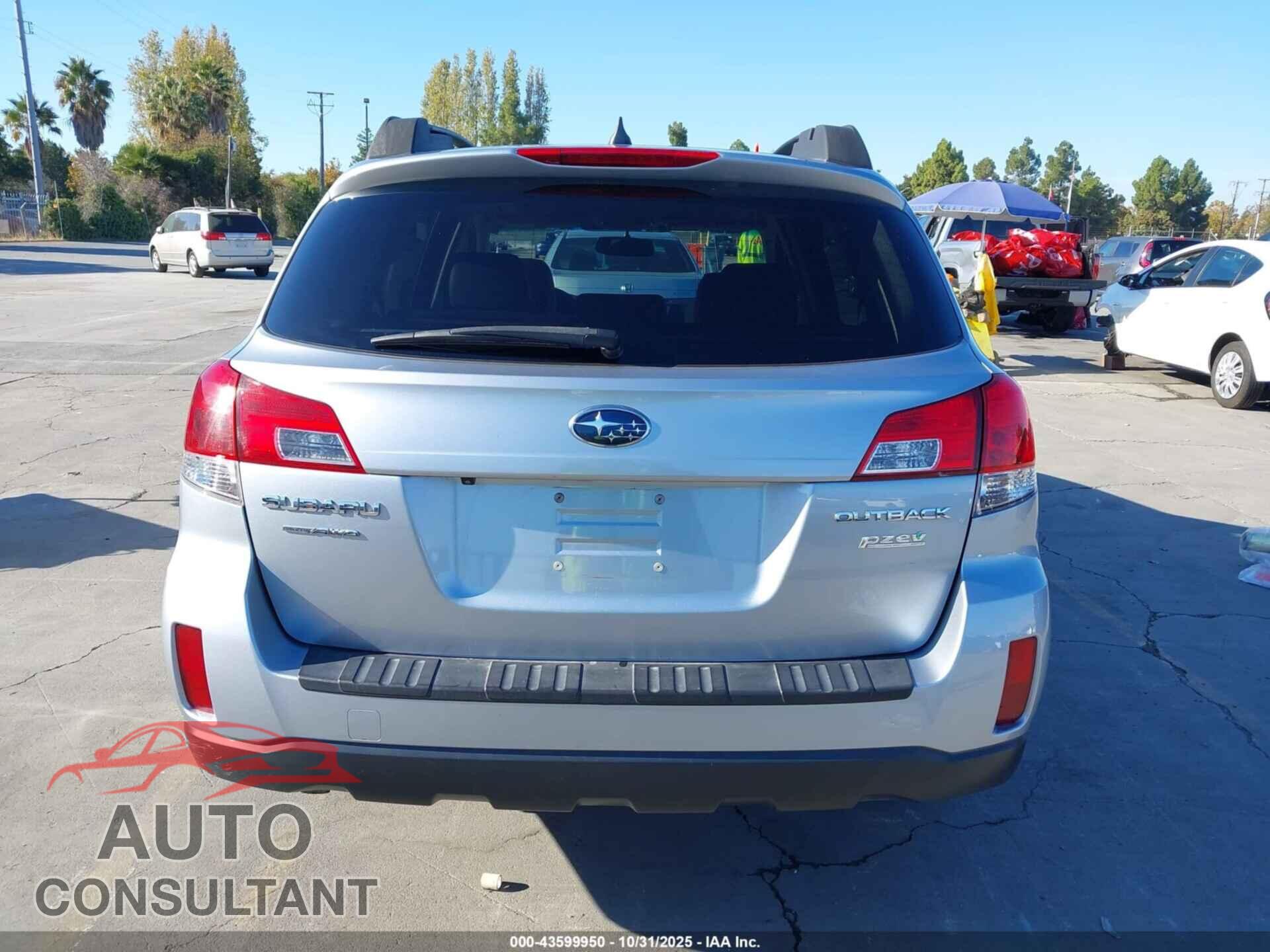 SUBARU OUTBACK 2014 - 4S4BRBLC6E3228960