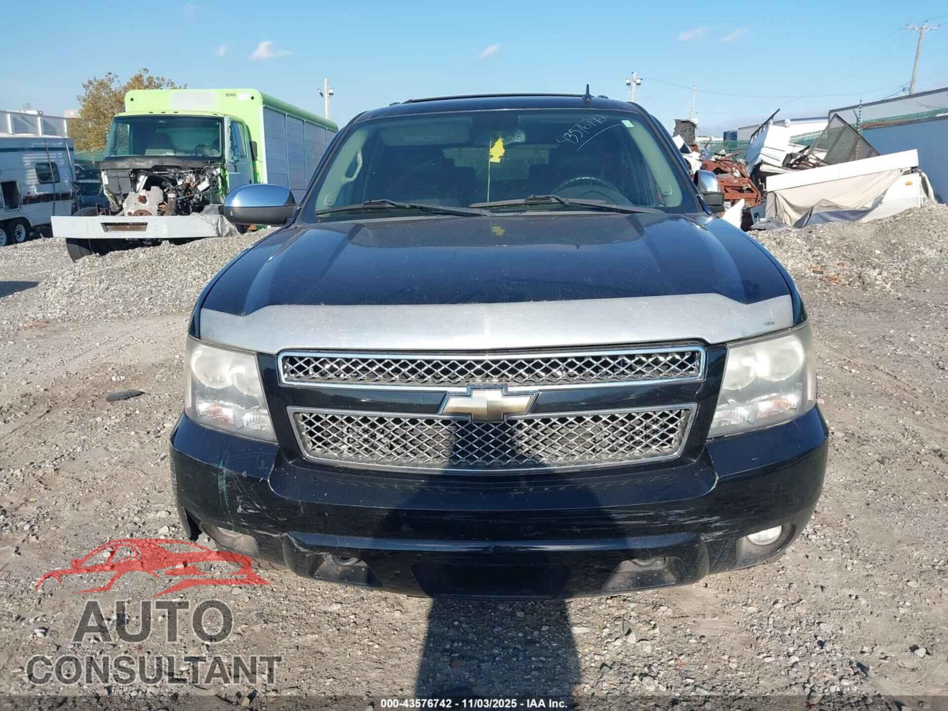 CHEVROLET TAHOE 2010 - 1GNUKCE00AR102375