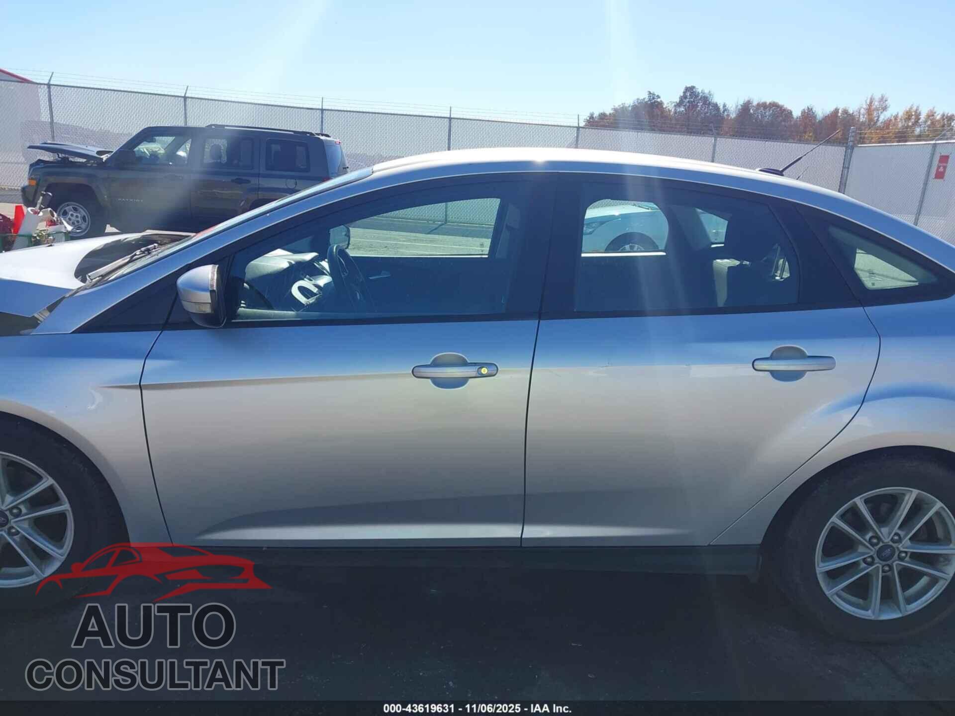 FORD FOCUS 2018 - 1FADP3FE7JL286226