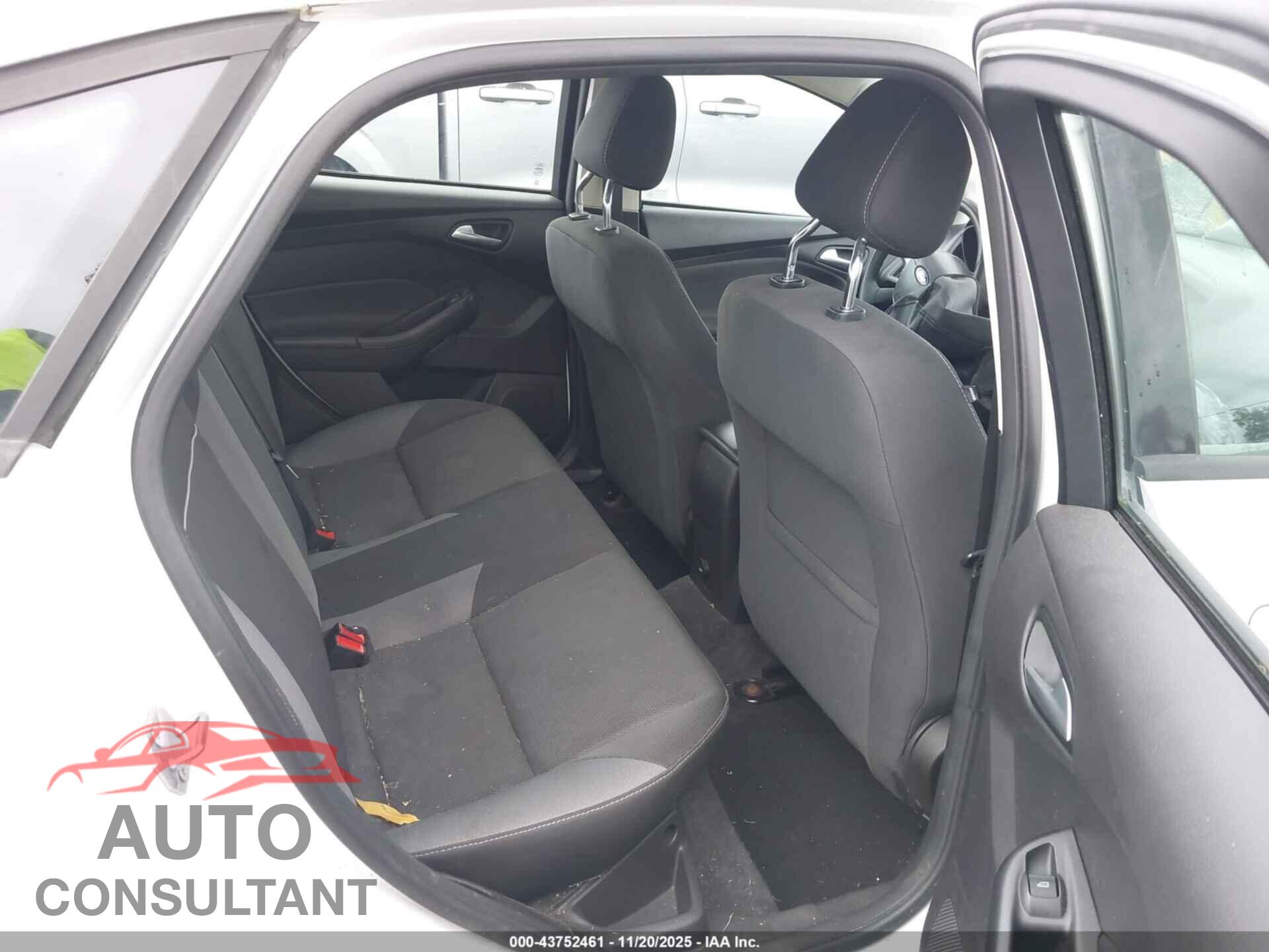 FORD FOCUS 2012 - 1FAHP3F21CL274020