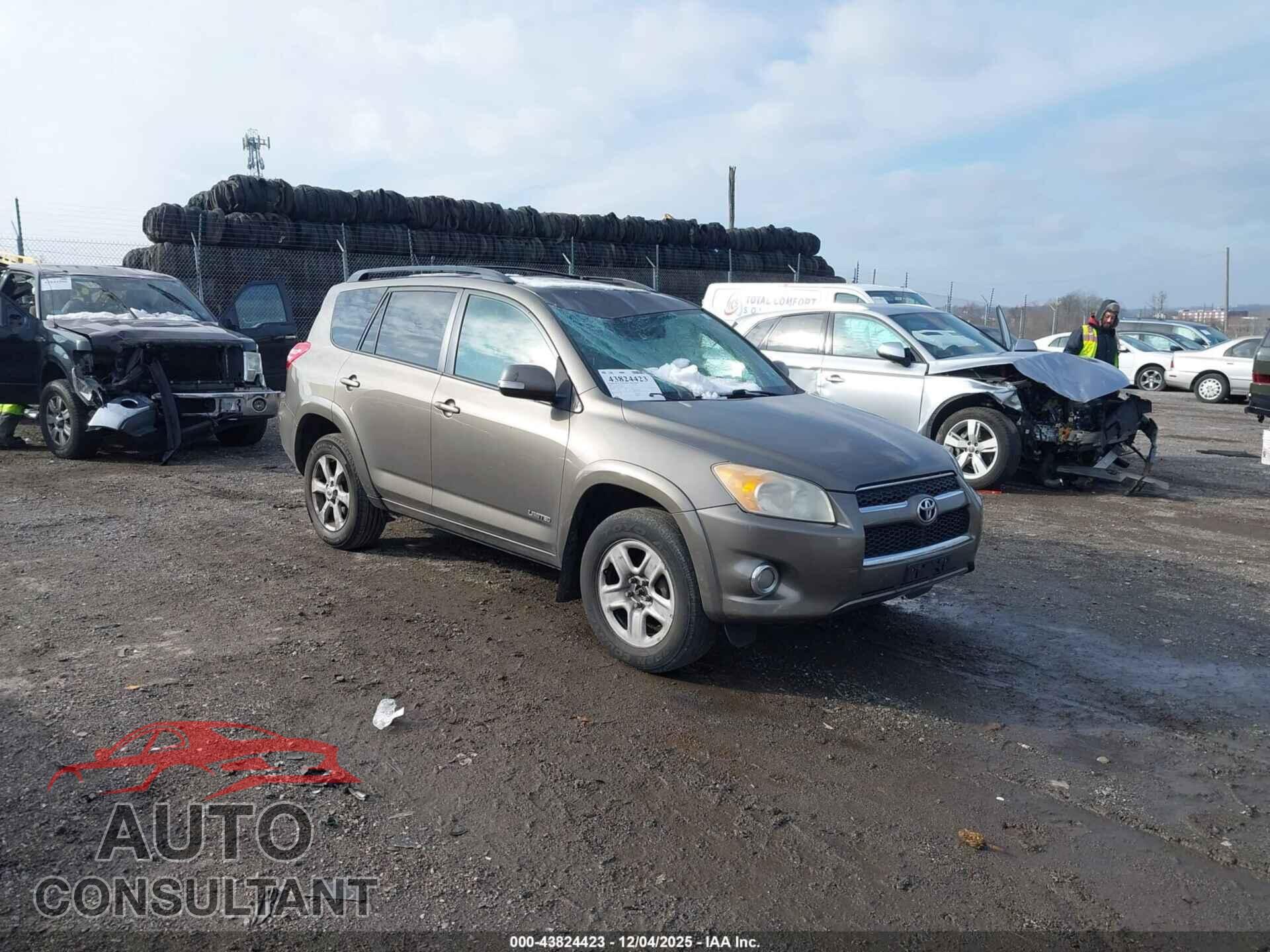 TOYOTA RAV4 2012 - 2T3DF4DV1CW268245
