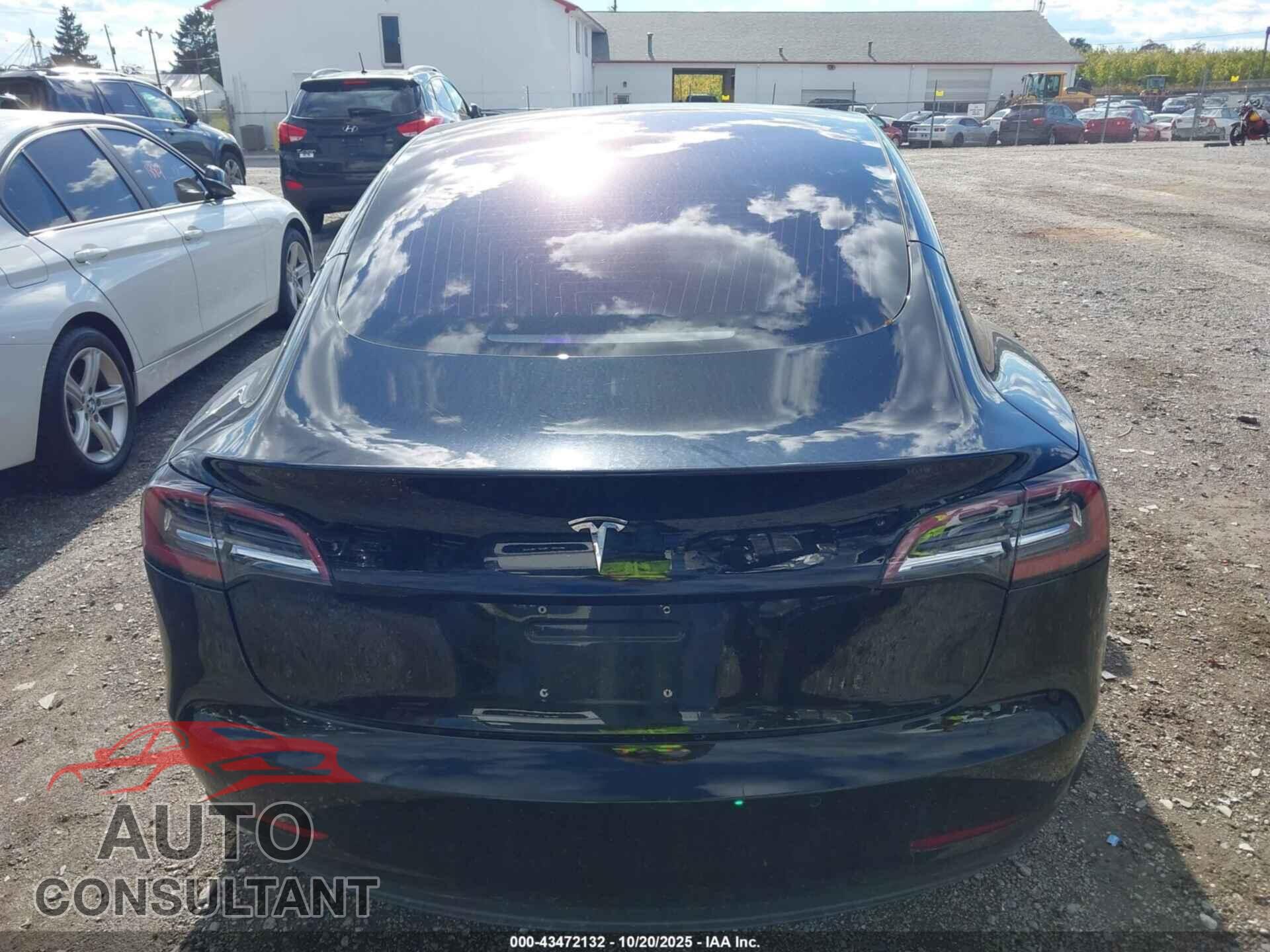 TESLA MODEL 3 2018 - 5YJ3E1EAXJF033774