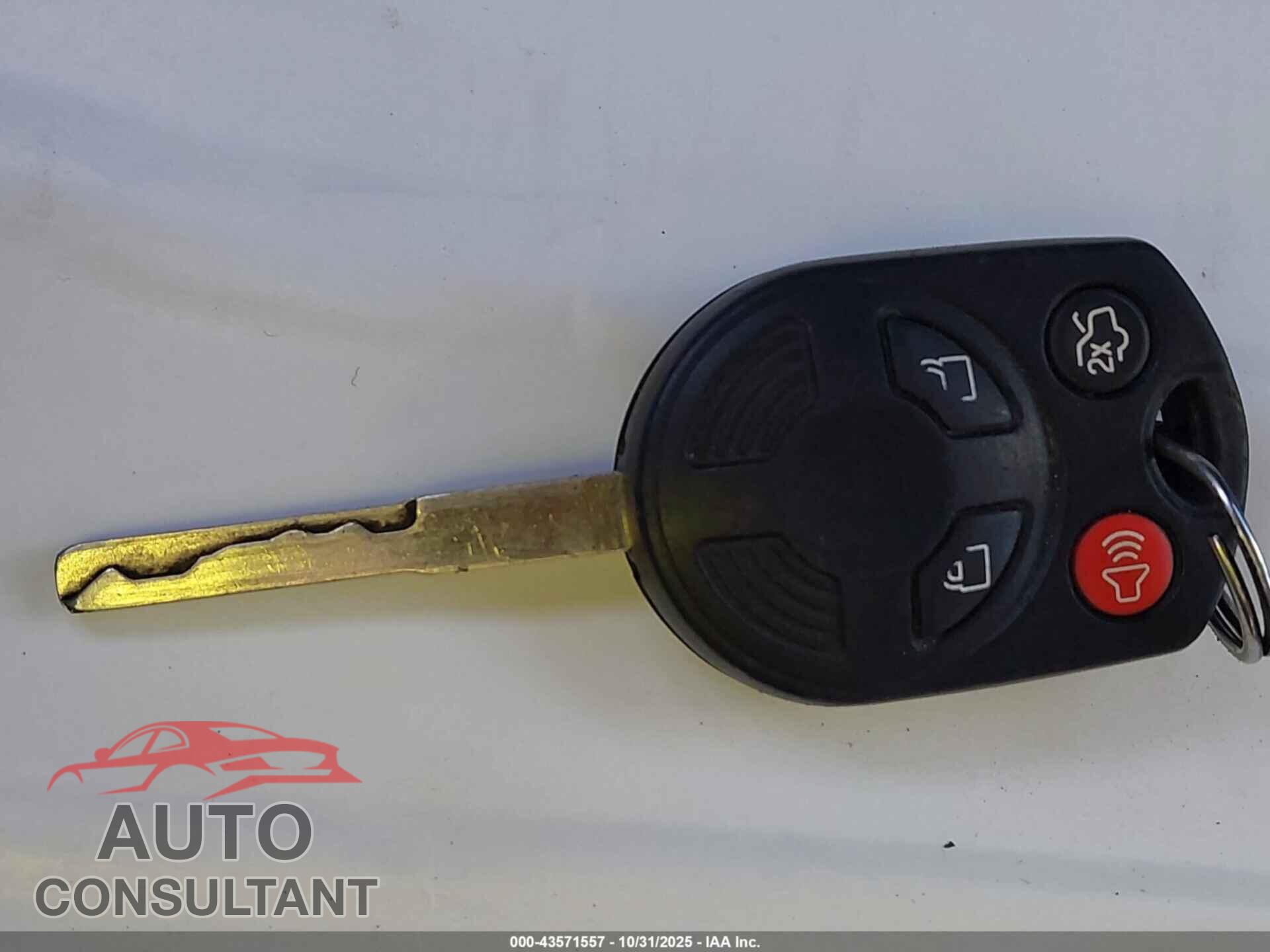 FORD FOCUS 2013 - 1FADP3F27DL334494