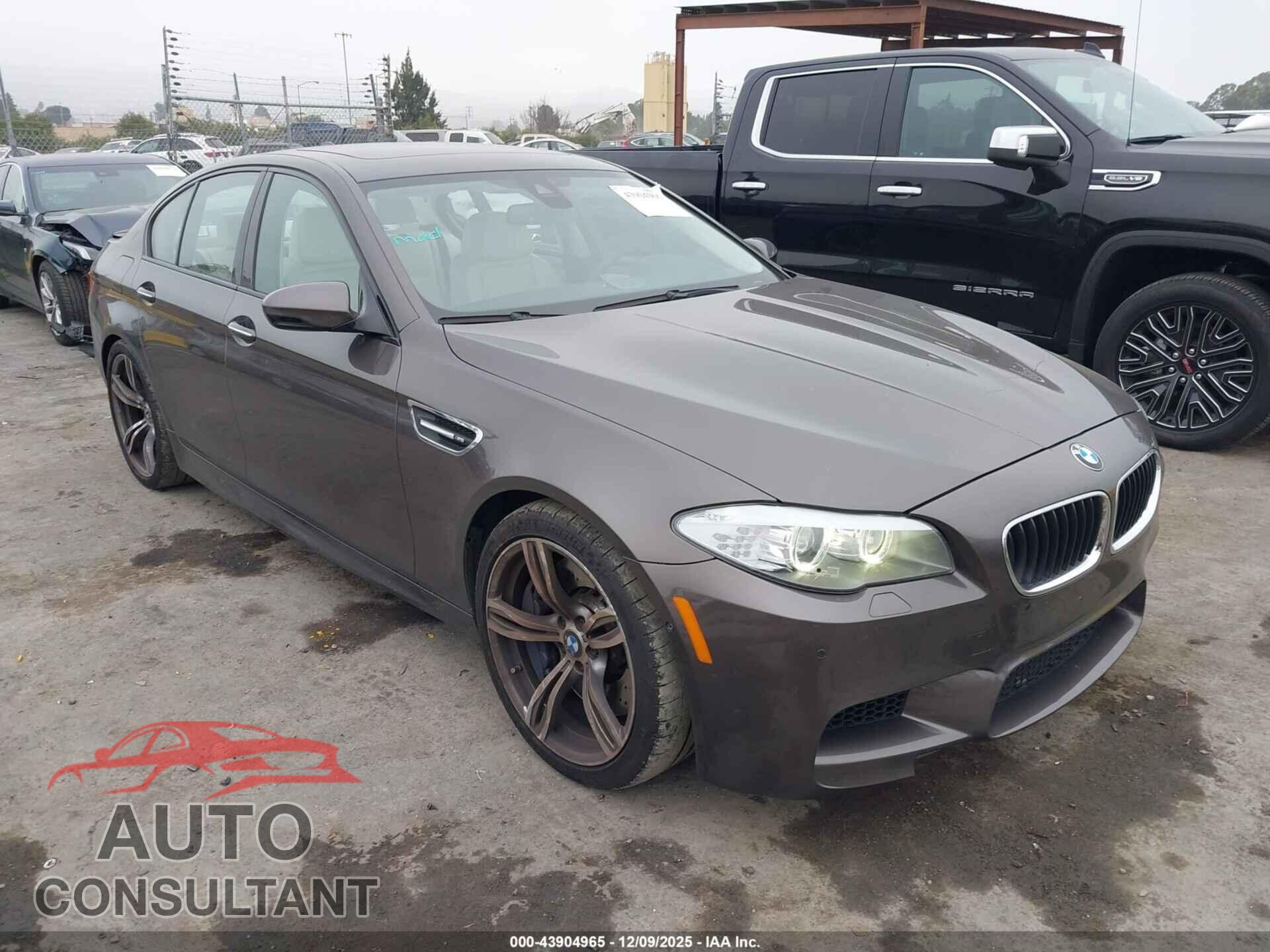 BMW M5 2013 - WBSFV9C54DC773641