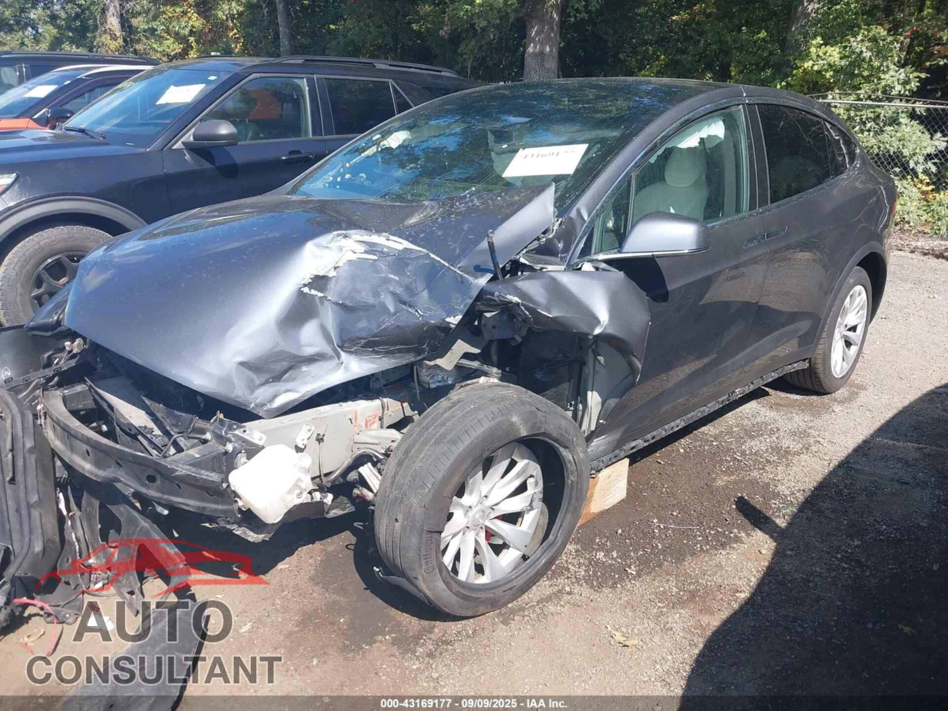 TESLA MODEL X 2017 - 5YJXCBE4XHF034232