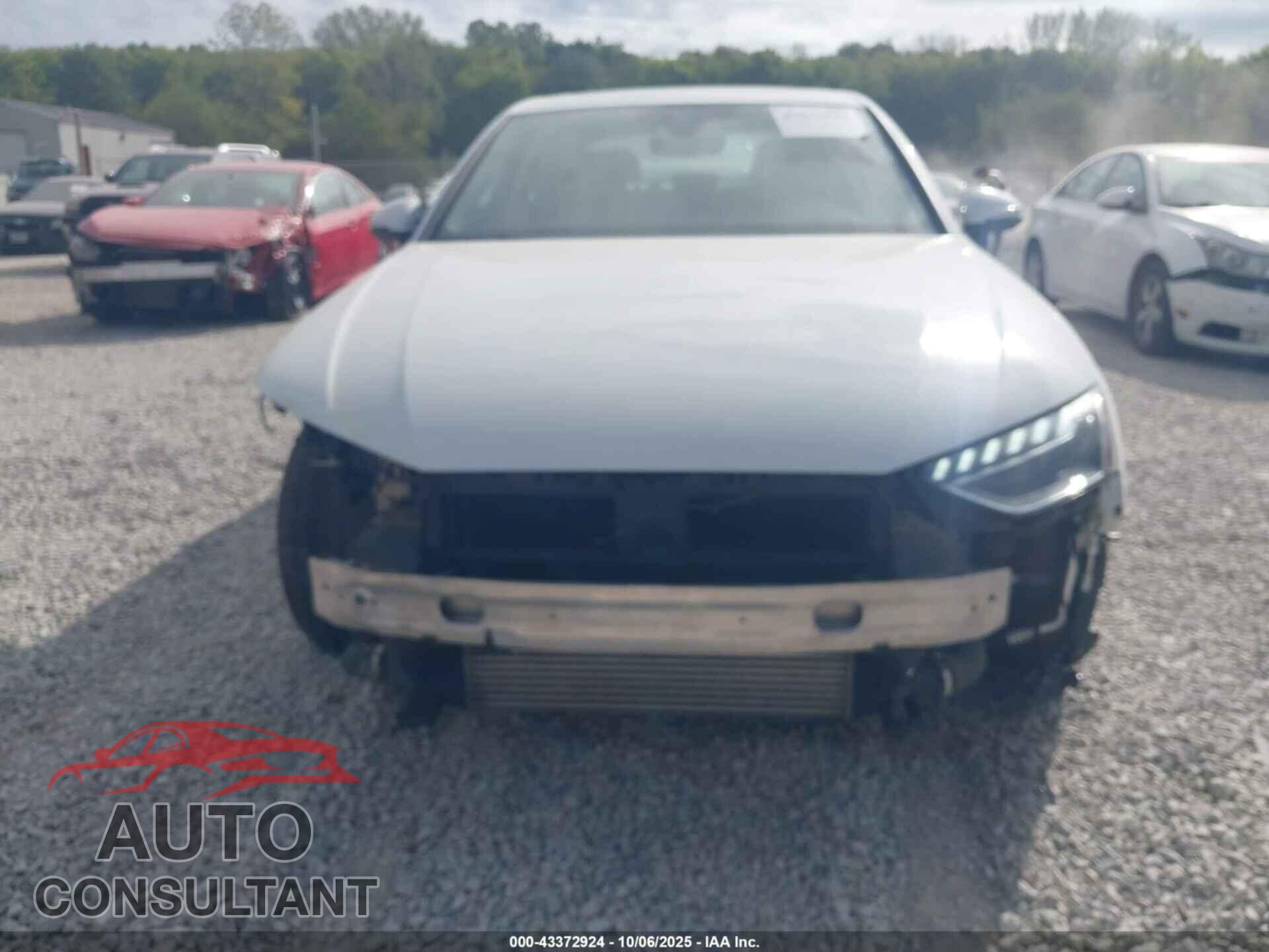 AUDI A4 2022 - WAUBBAF41NN002768