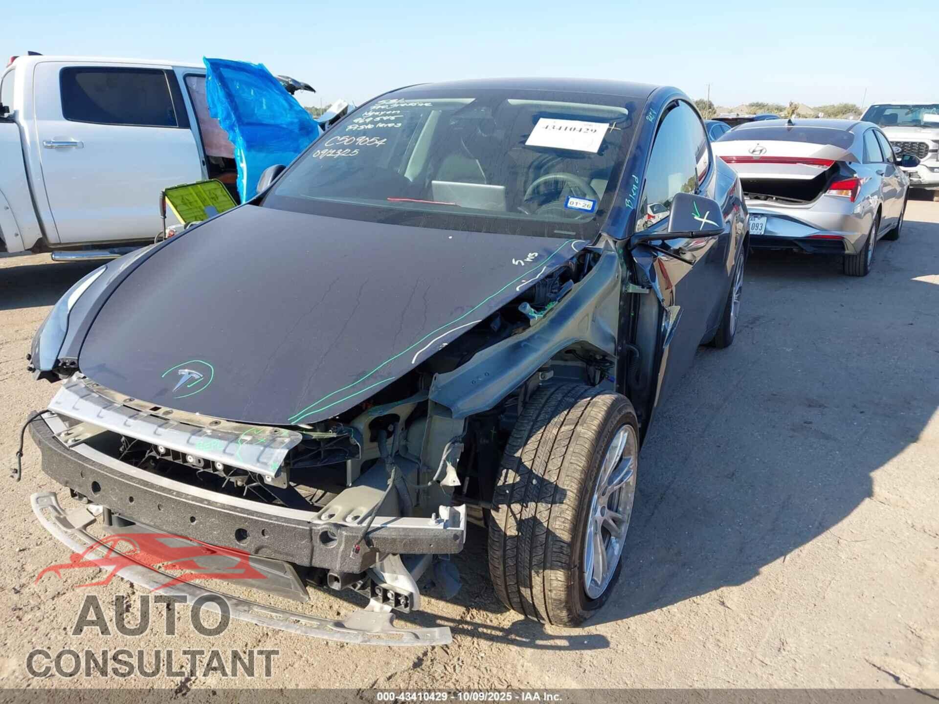 TESLA MODEL Y 2023 - 7SAYGAEE9PF969545
