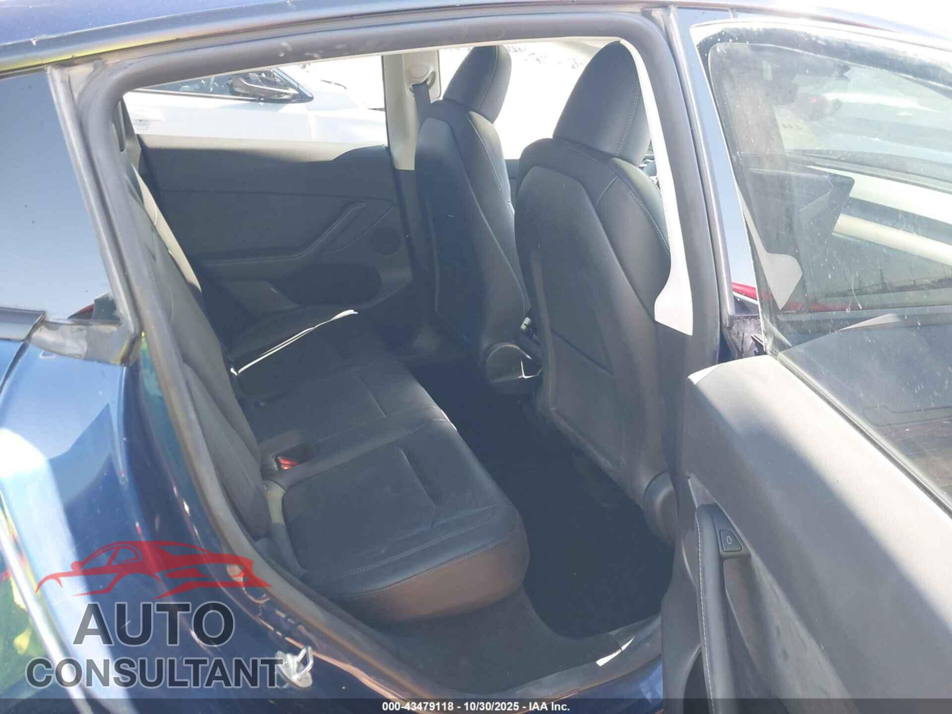 TESLA MODEL Y 2023 - 7SAYGDEE2PF806415