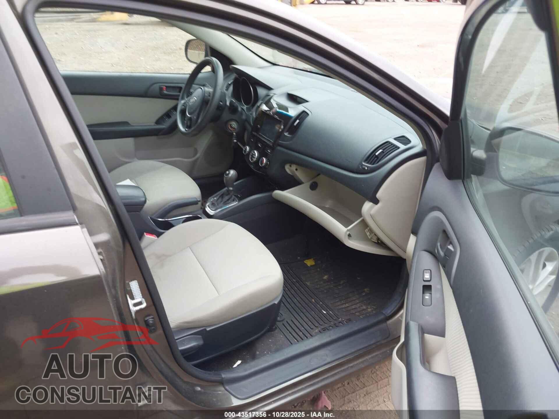 KIA FORTE 2011 - KNAFU4A28B5391908