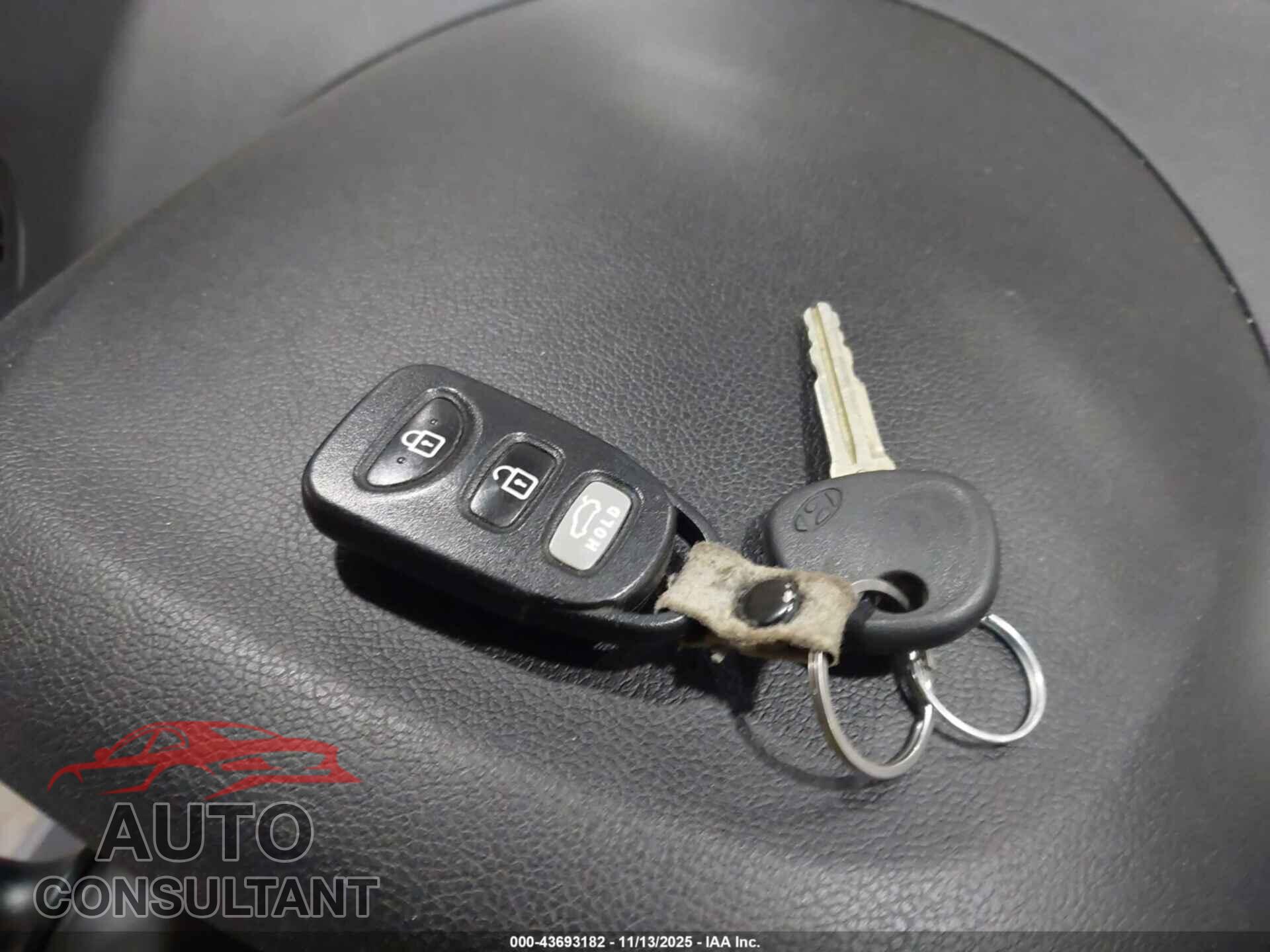 HYUNDAI ELANTRA 2013 - KMHDH4AE5DU978239