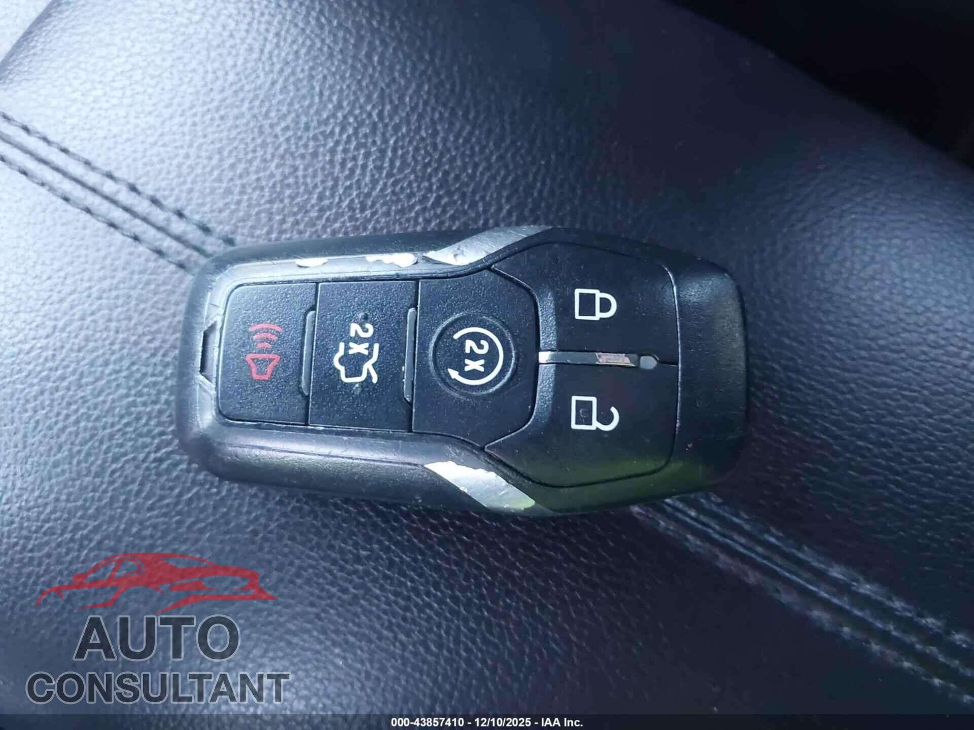 FORD MUSTANG 2015 - 1FA6P8TH7F5356405