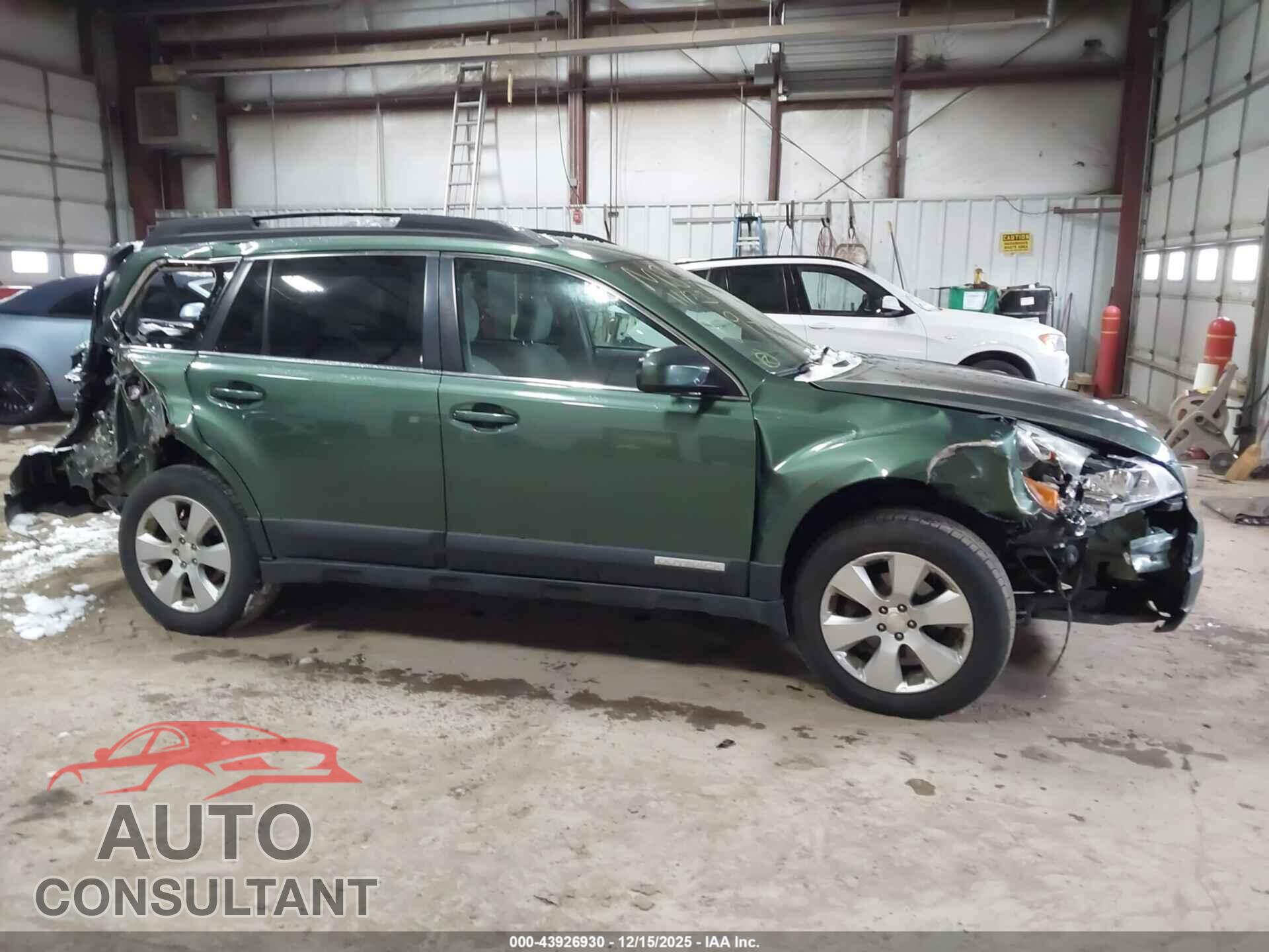 SUBARU OUTBACK 2010 - 4S4BRBKC2A3339419