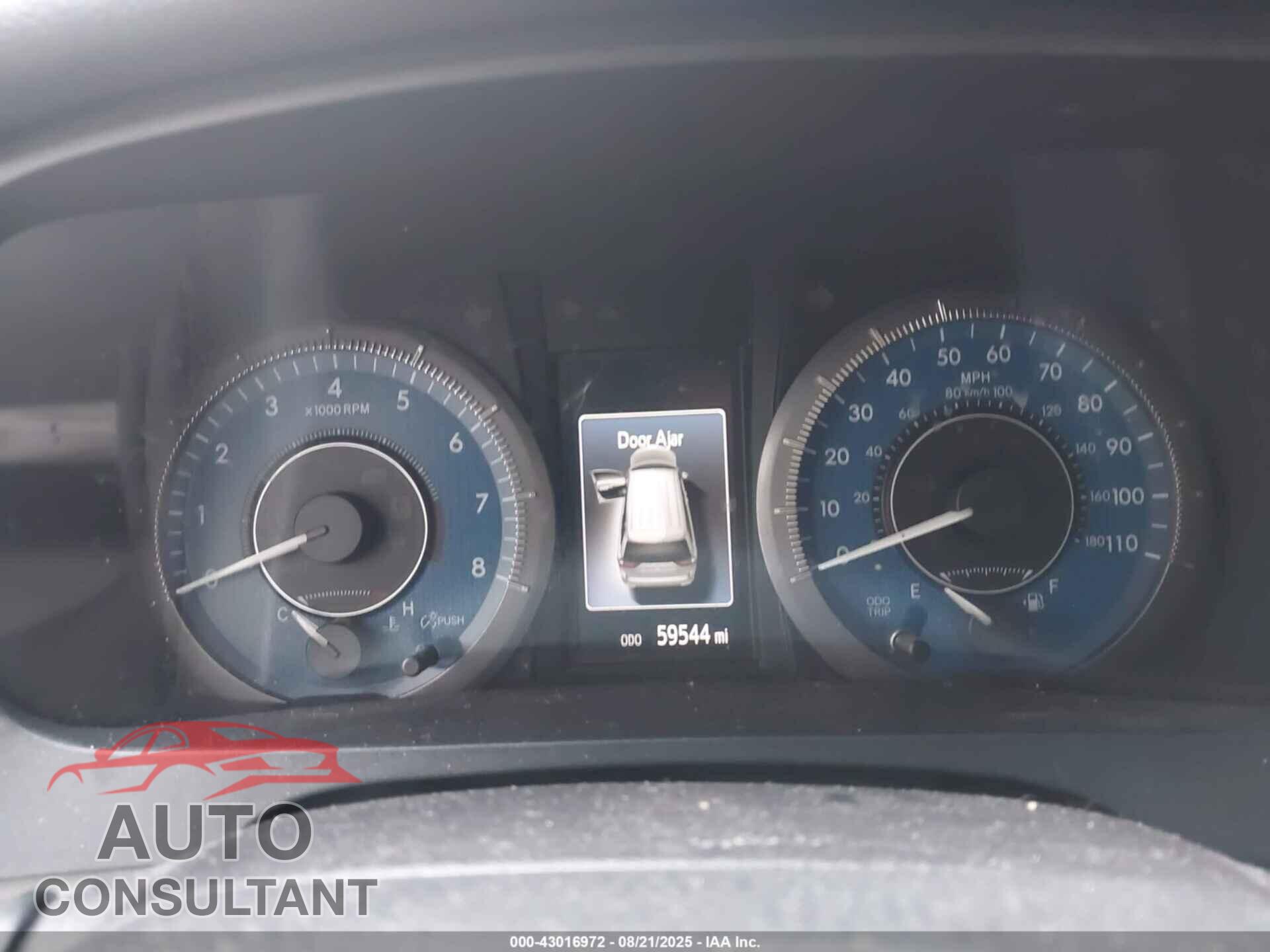 TOYOTA SIENNA 2017 - 5TDYZ3DC3HS863124