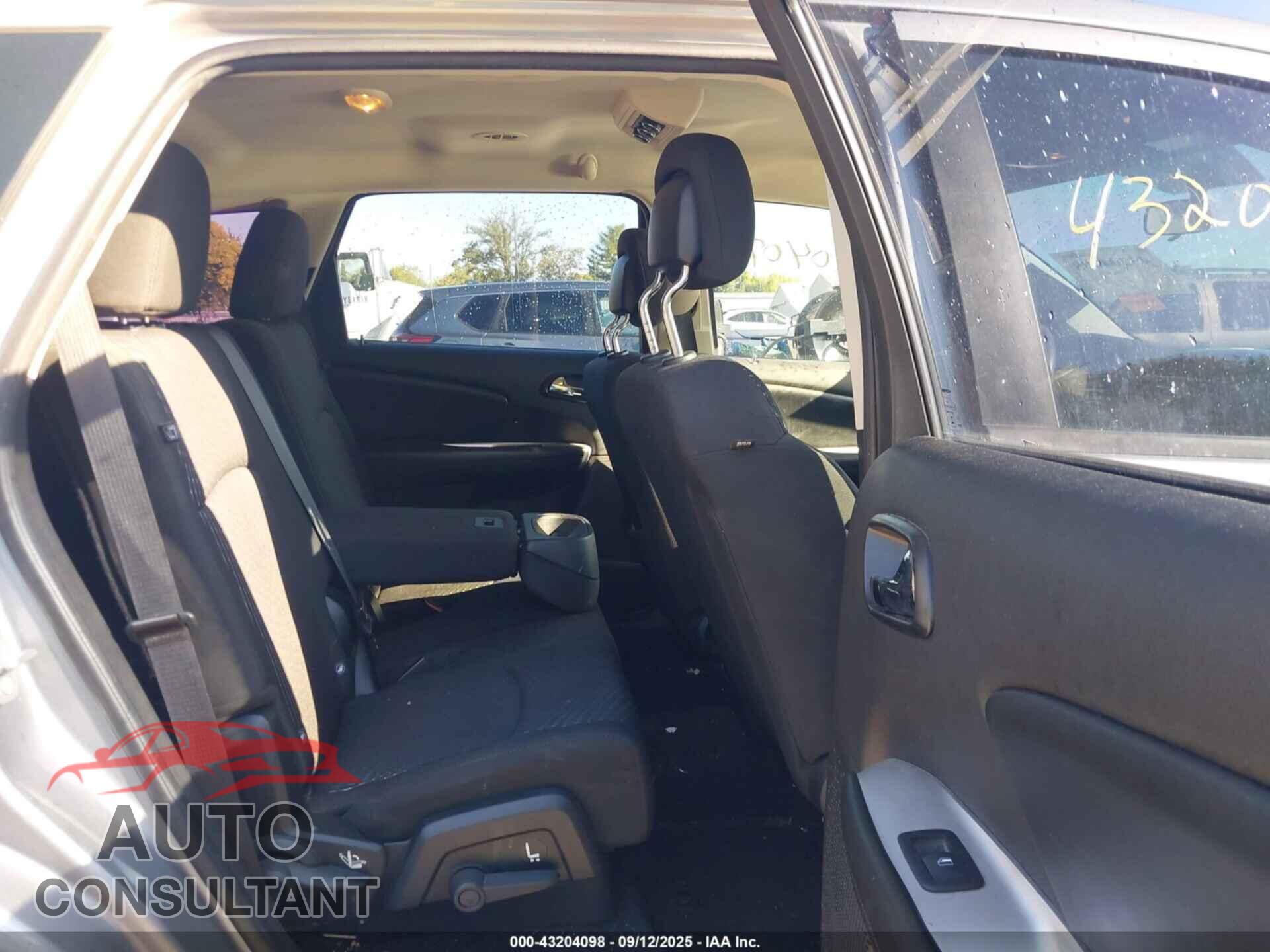 DODGE JOURNEY 2015 - 3C4PDCAB7FT735557