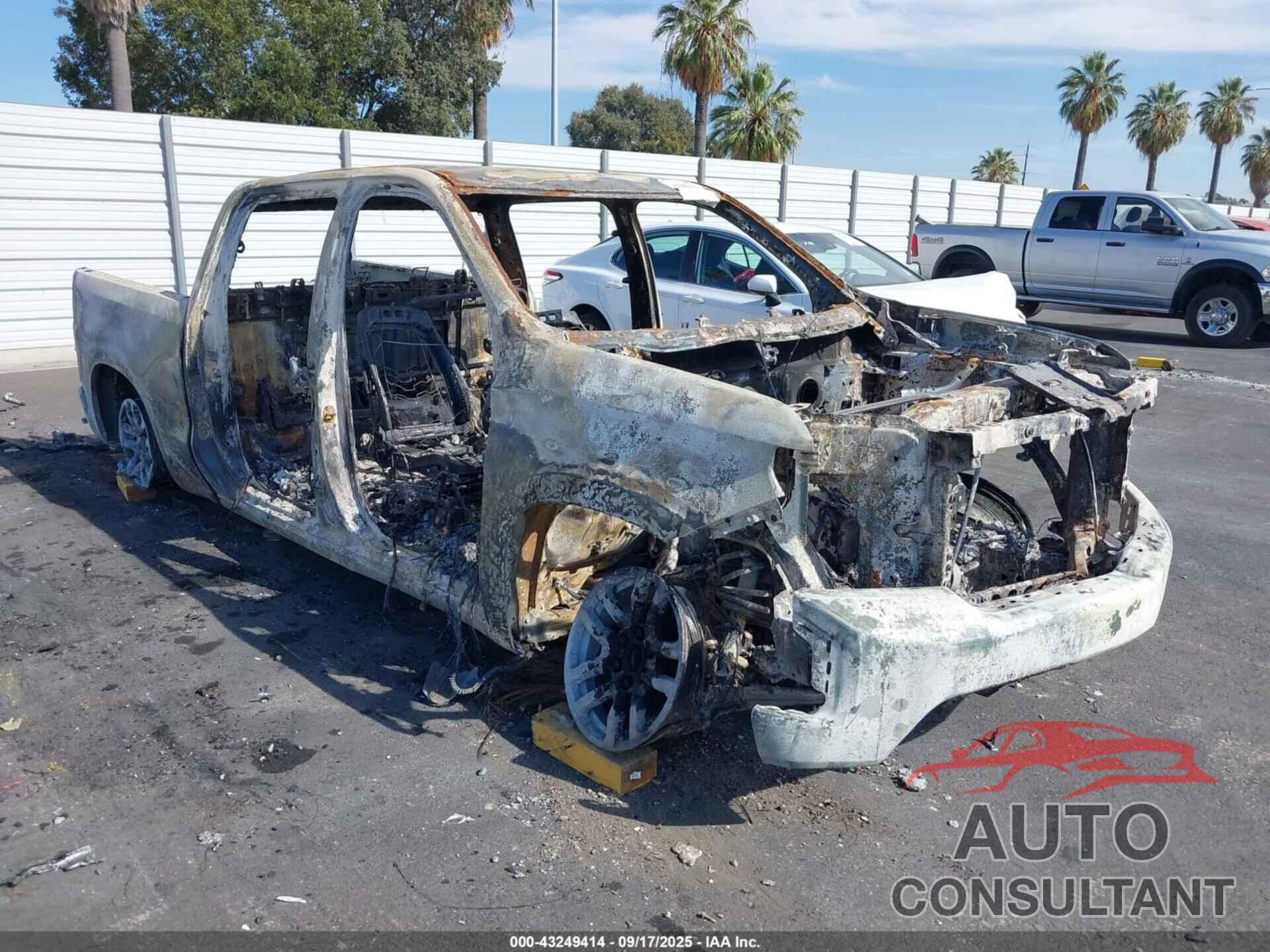 CHEVROLET SILVERADO 1500 2019 - 3GCPWCED5KG281558