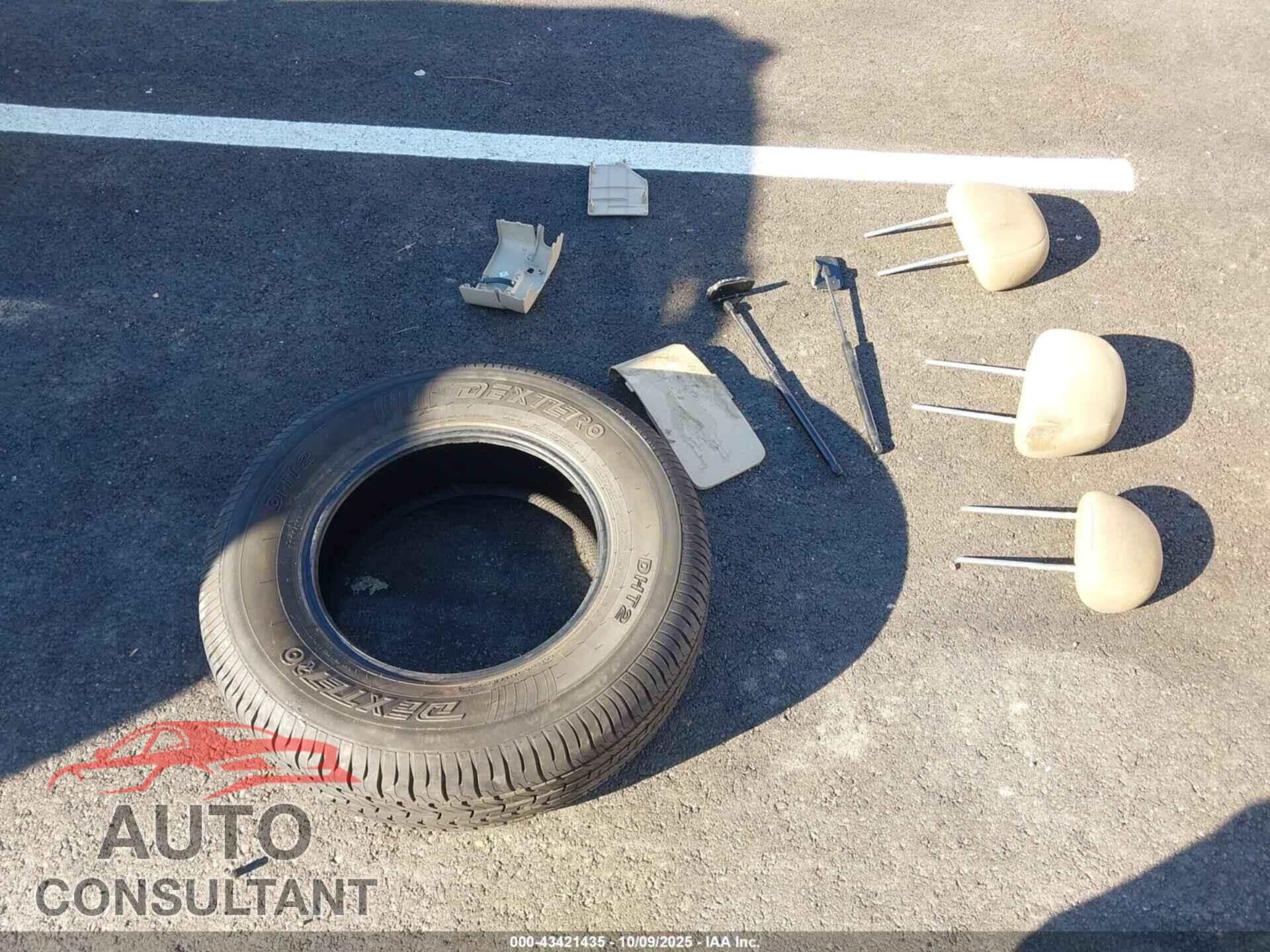FORD ESCAPE 2009 - 1FMCU03G59KB61676