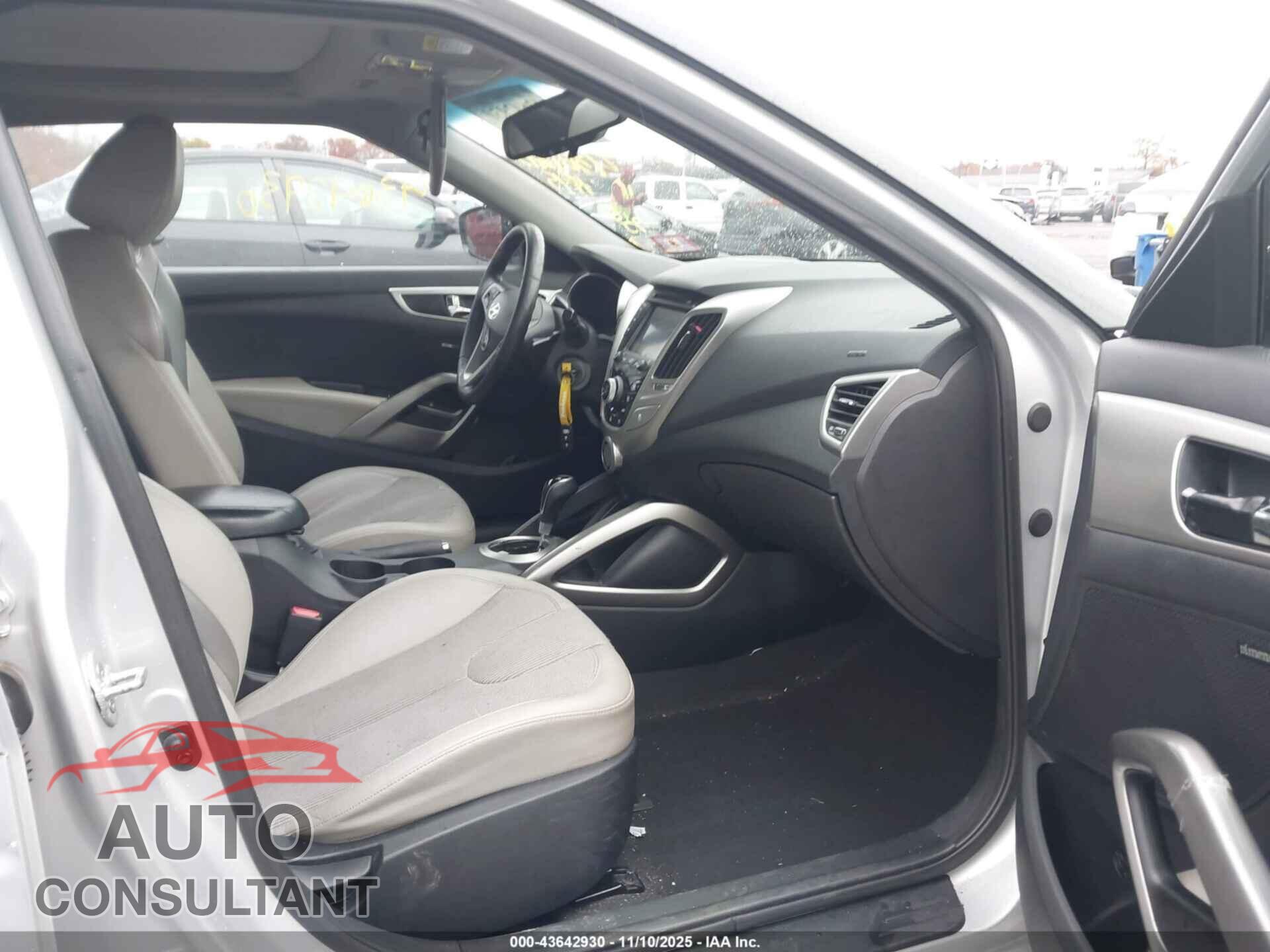 HYUNDAI VELOSTER 2012 - KMHTC6AD5CU080347