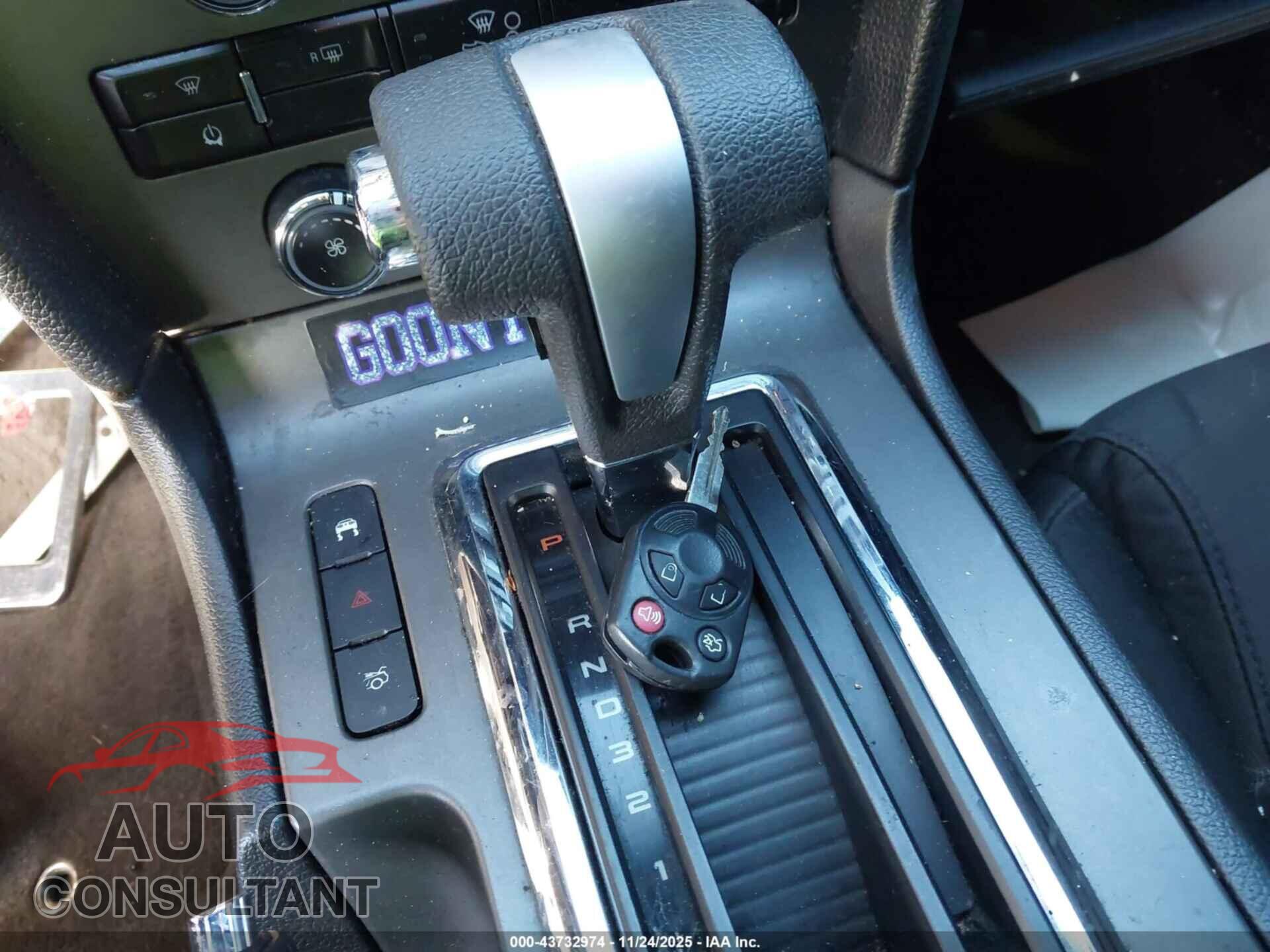 FORD MUSTANG 2010 - 1ZVBP8AN0A5168526