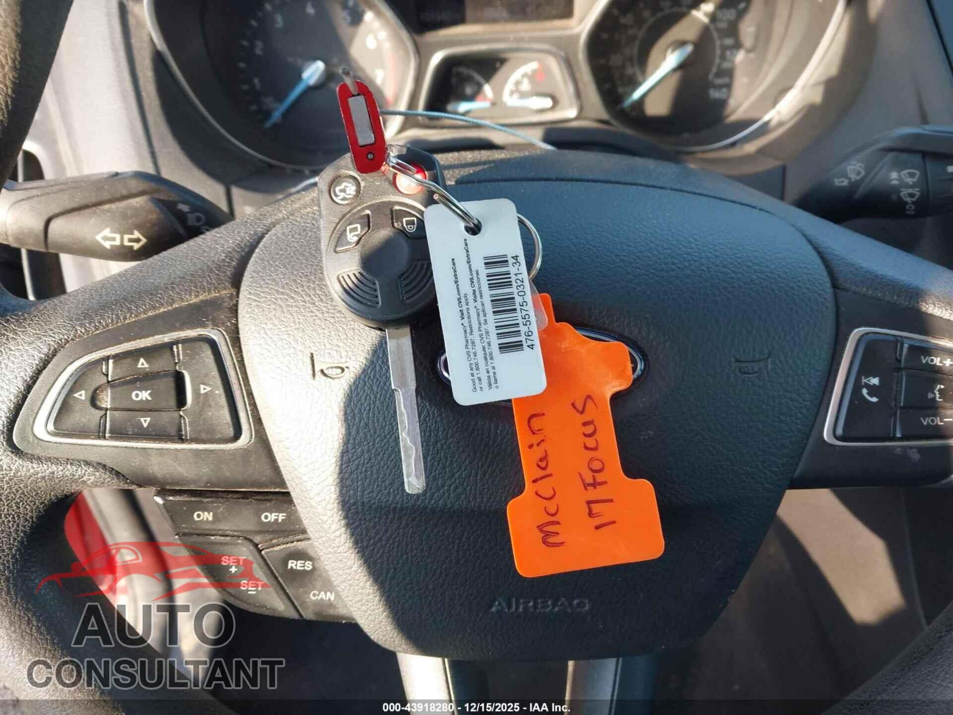 FORD FOCUS 2017 - 1FADP3F23HL337706