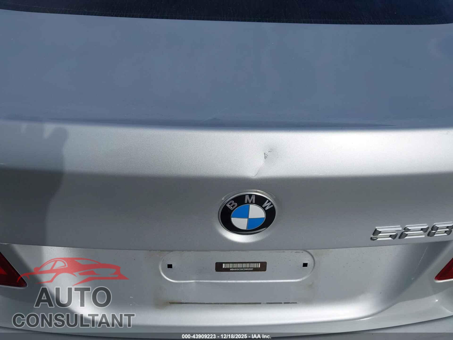 BMW 528I 2012 - WBAXH5C59CDW03597