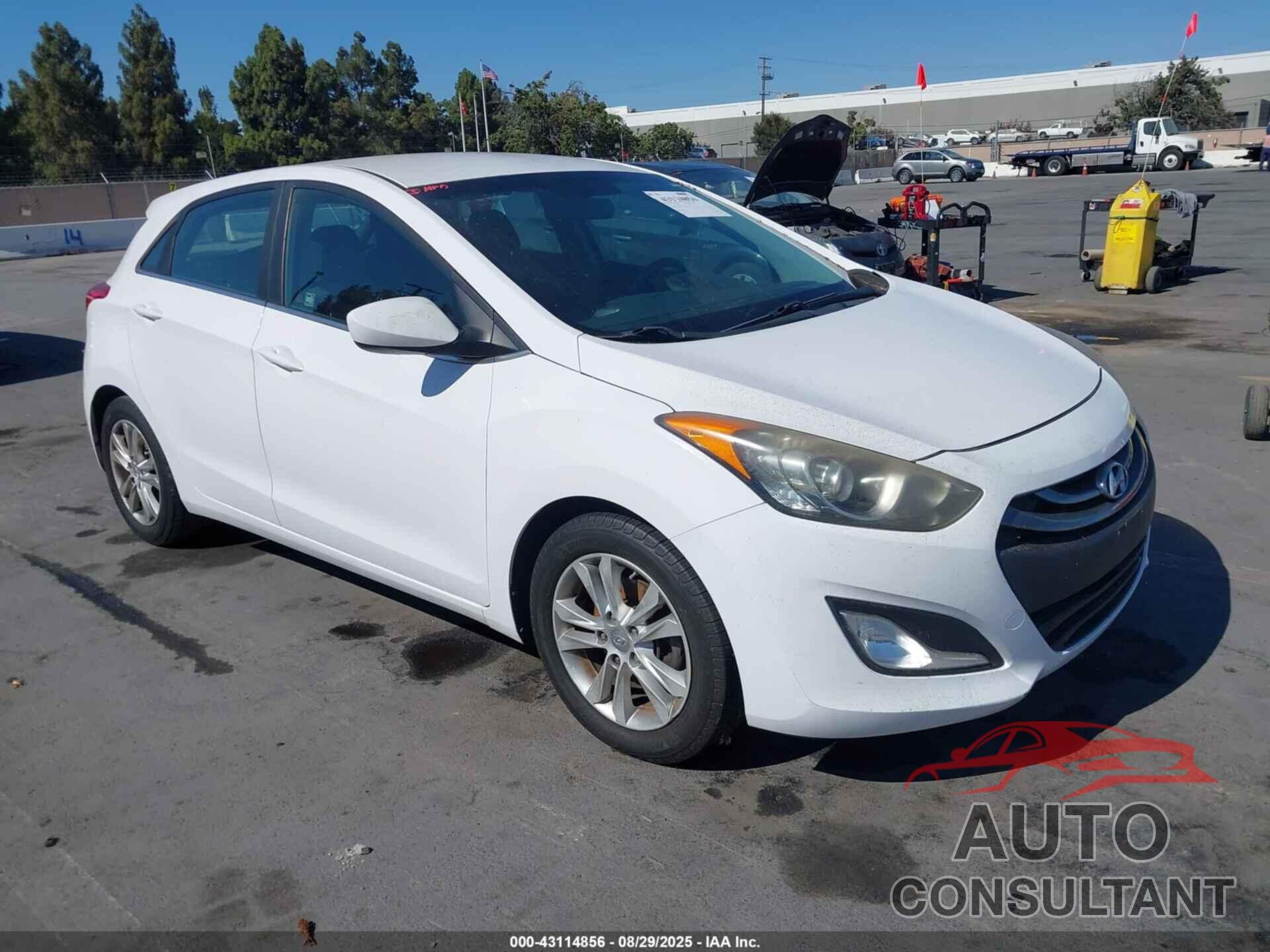 HYUNDAI ELANTRA GT 2014 - KMHD35LH1EU215468