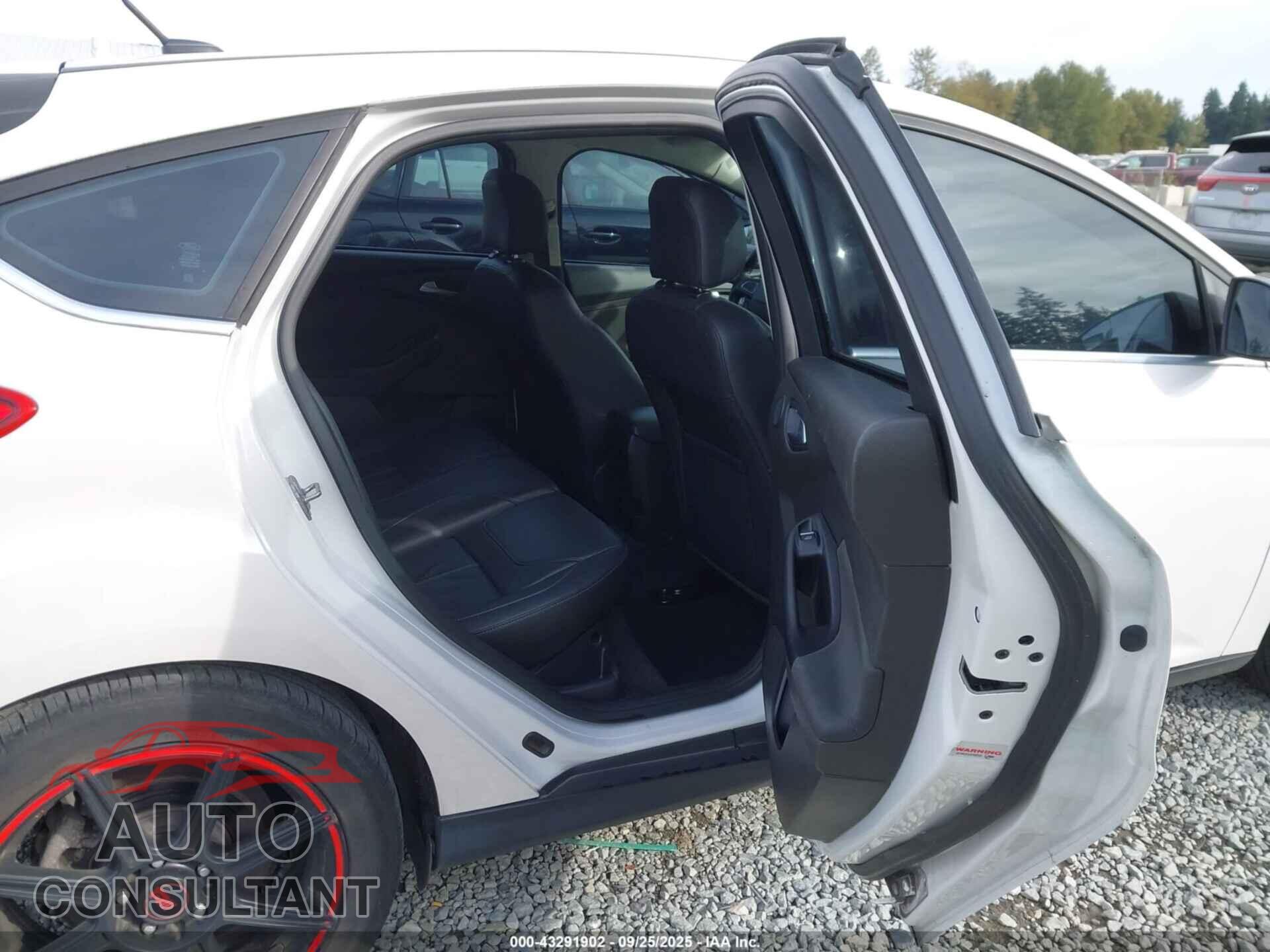 FORD FOCUS 2016 - 1FADP3N2XGL230720