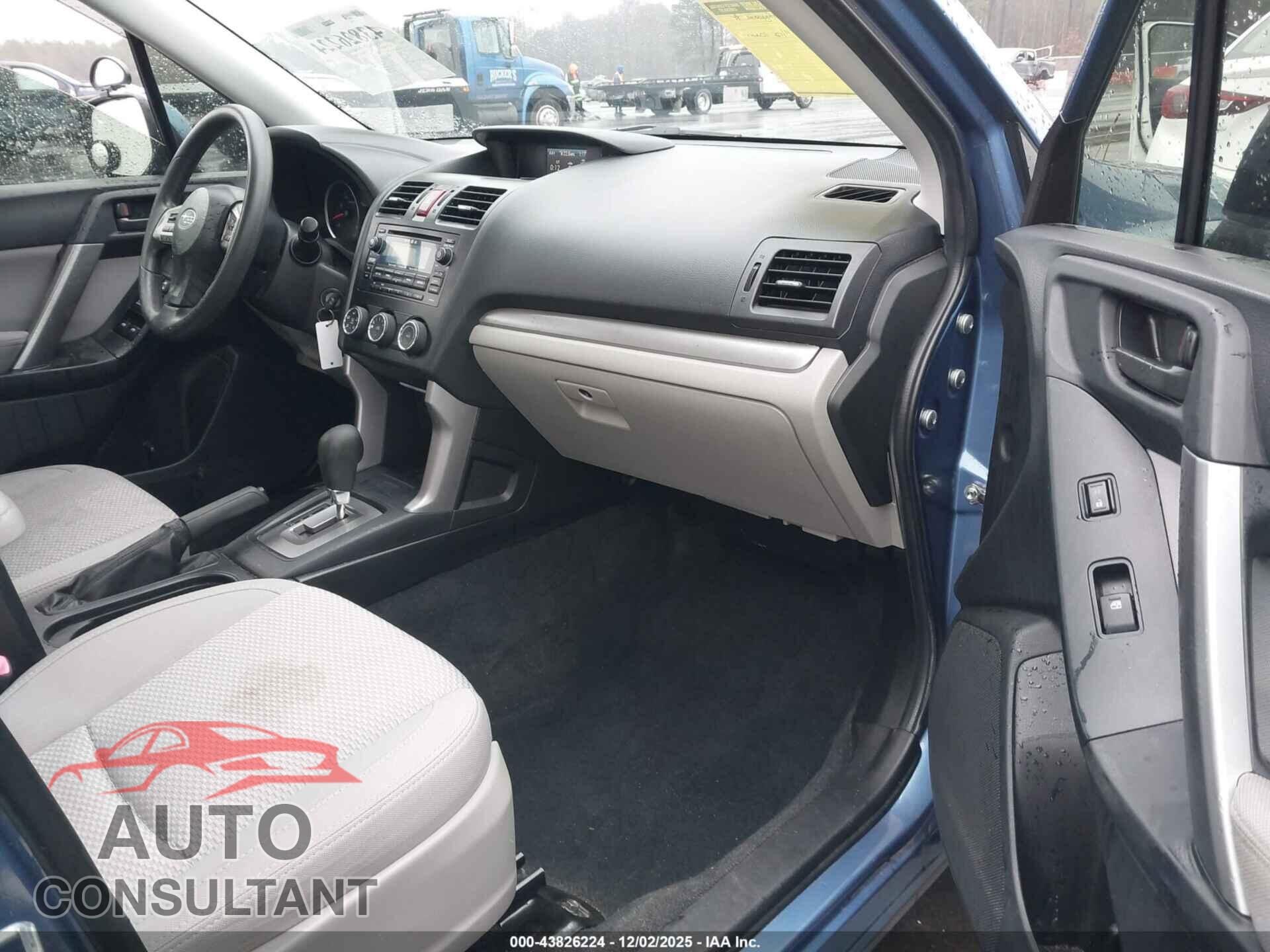 SUBARU FORESTER 2015 - JF2SJADC1FH511700