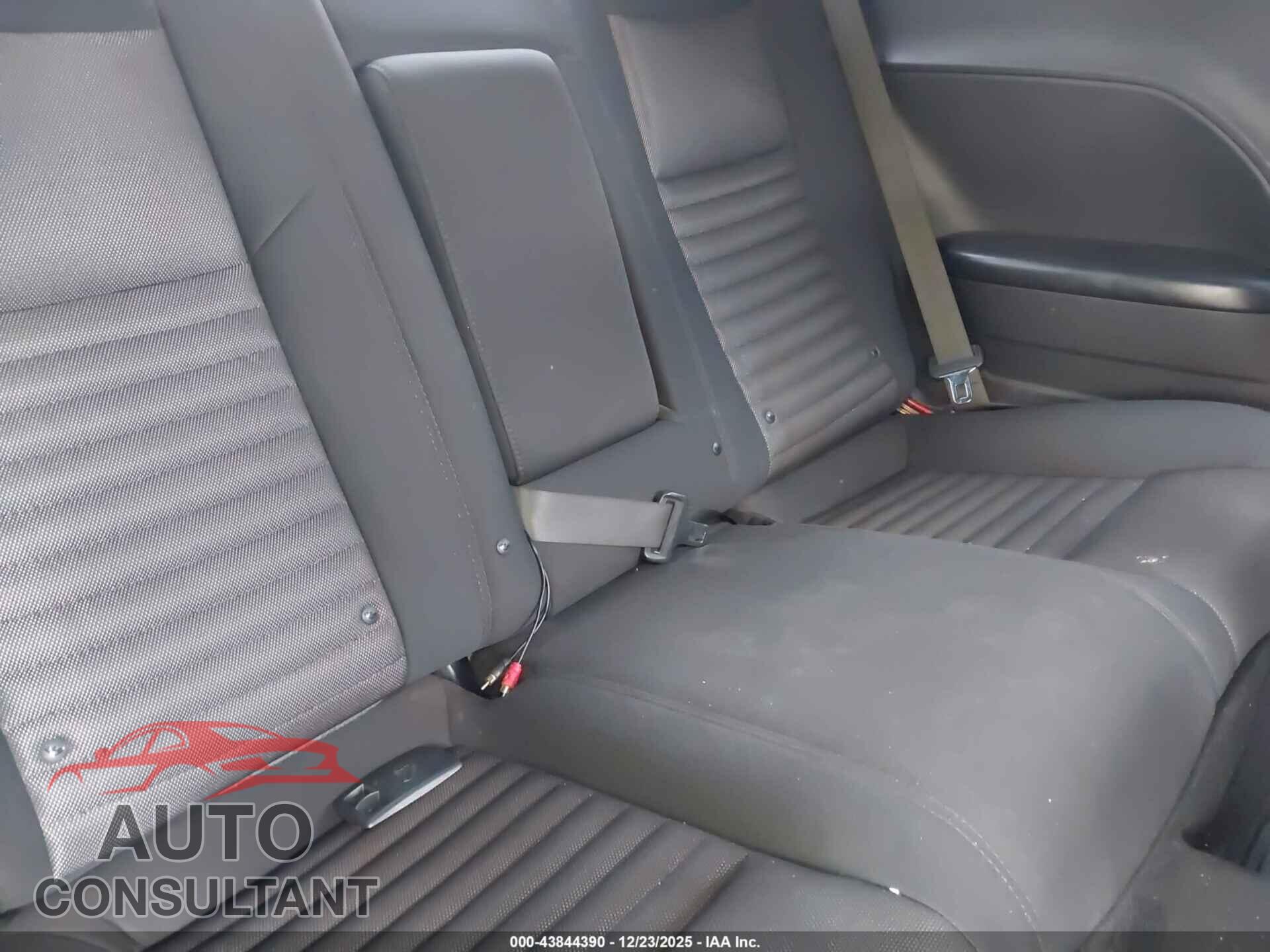 DODGE CHALLENGER 2014 - 2C3CDYAG5EH238607