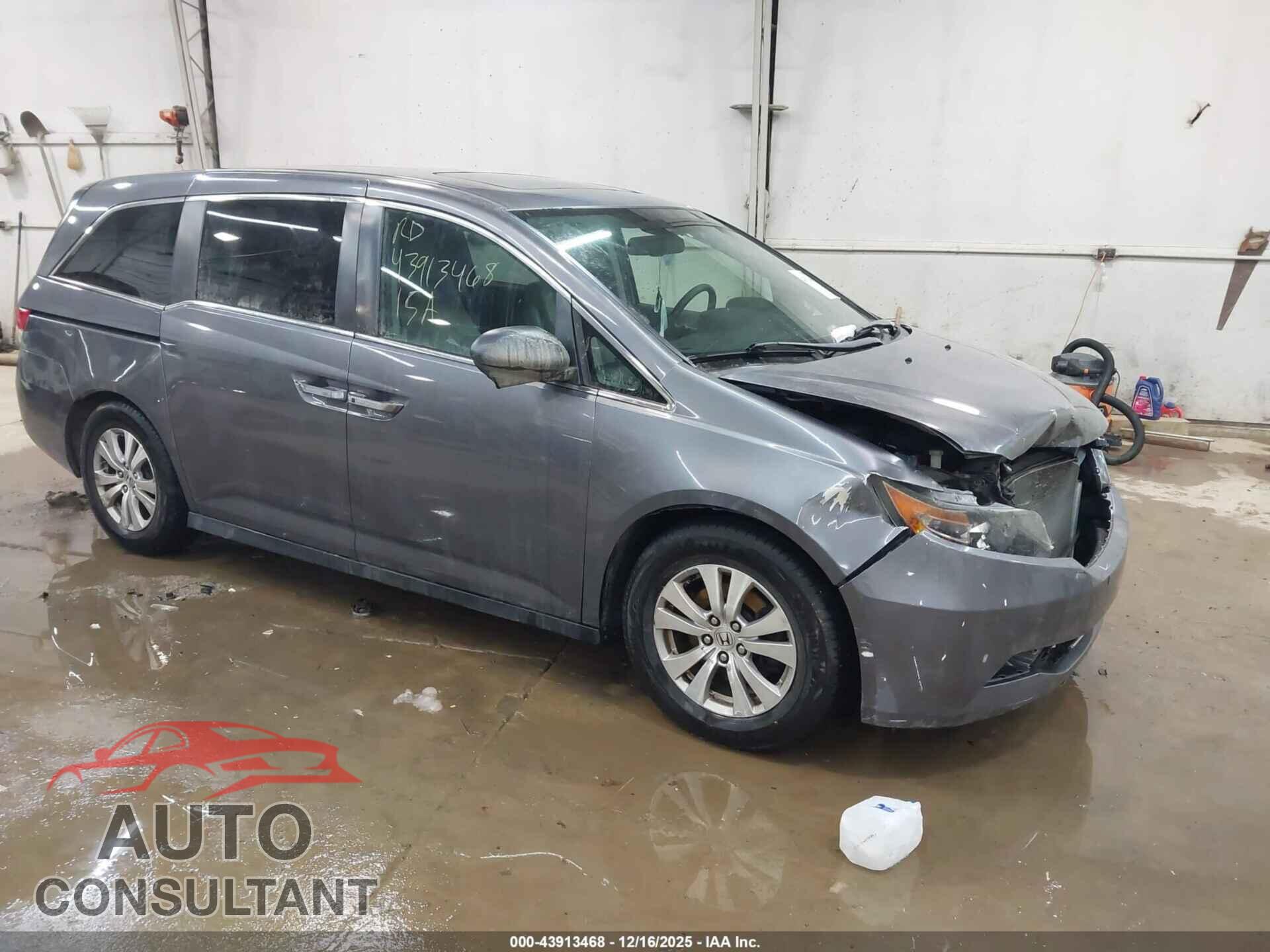 HONDA ODYSSEY 2015 - 5FNRL5H60FB028136