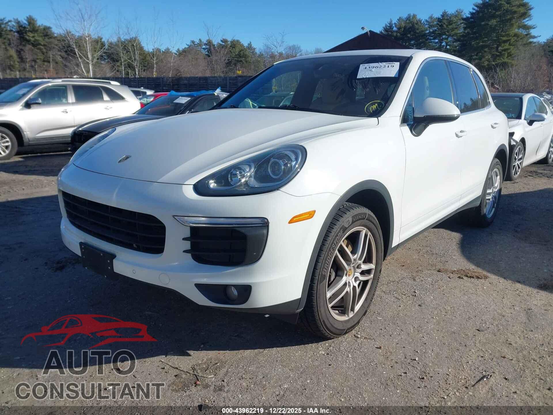 PORSCHE CAYENNE 2016 - WP1AA2A25GLA10608