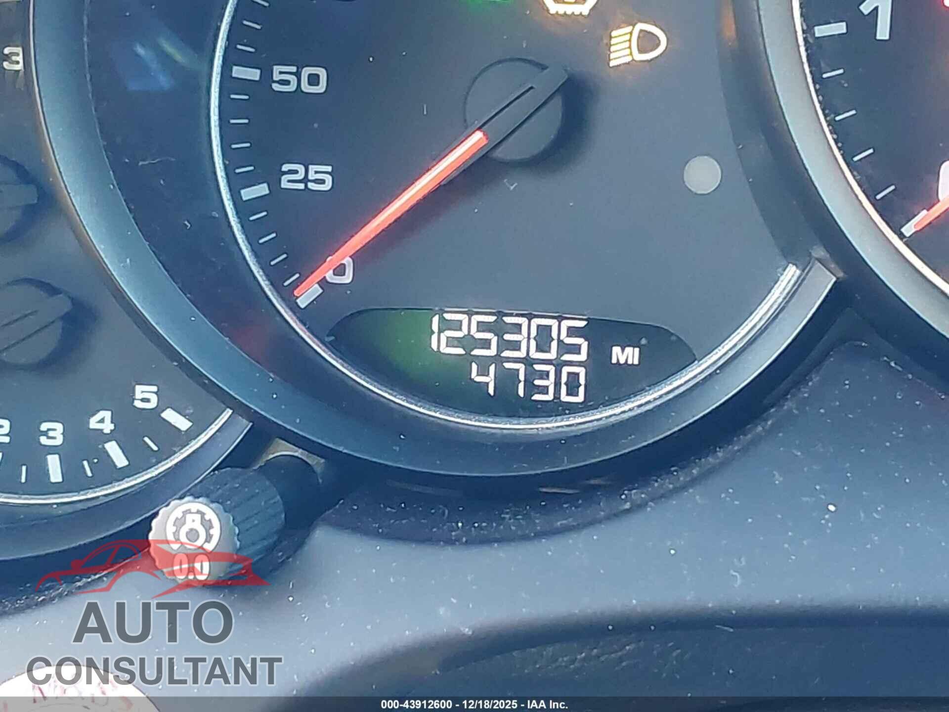 PORSCHE CAYENNE 2017 - WP1AA2A22HKA85743