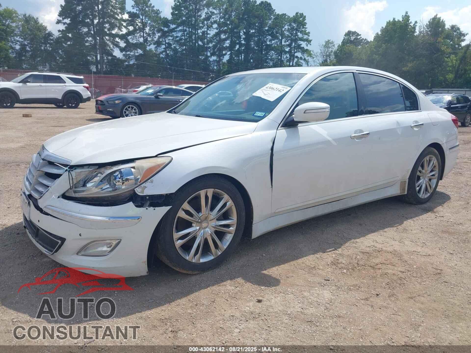 HYUNDAI GENESIS 2013 - KMHGC4DD5DU242478