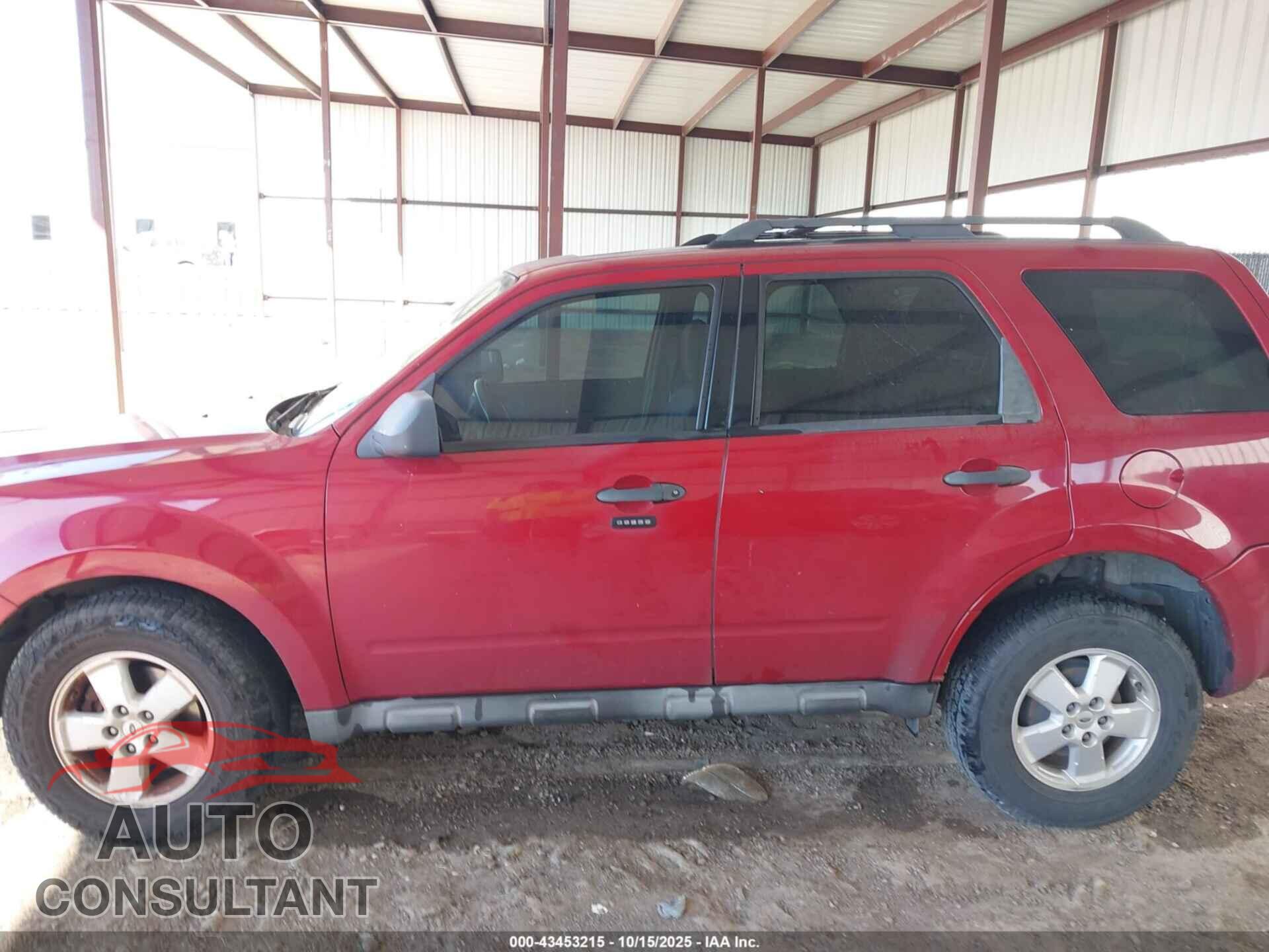FORD ESCAPE 2011 - 1FMCU0D72BKB52745