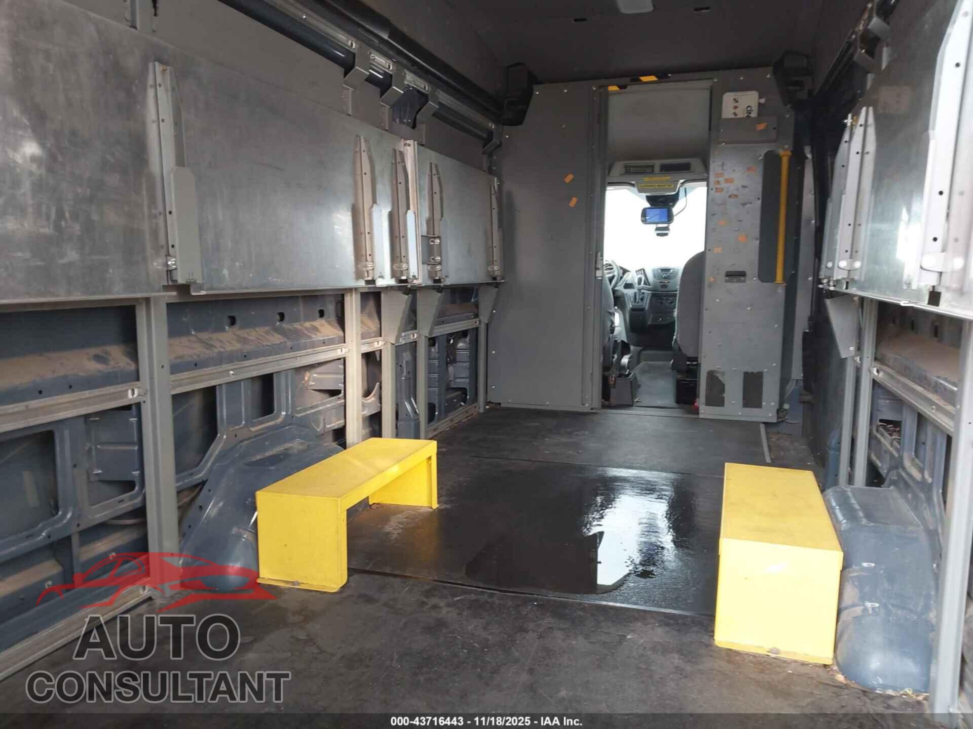 FORD TRANSIT-250 2019 - 1FTYR3XM4KKB79105