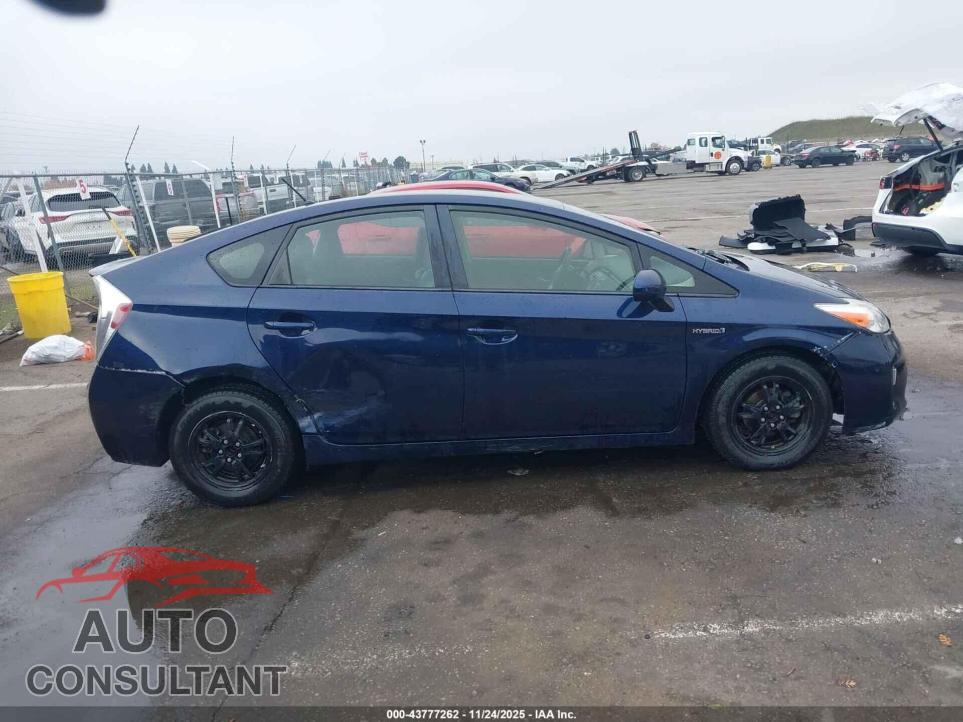 TOYOTA PRIUS 2015 - JTDKN3DU3F0467320