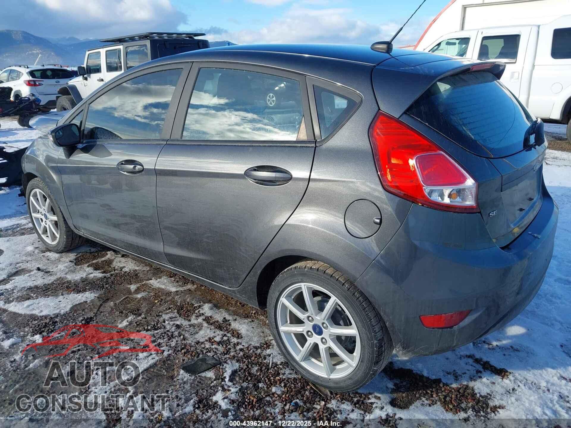 FORD FIESTA 2018 - 3FADP4EJ4JM109362