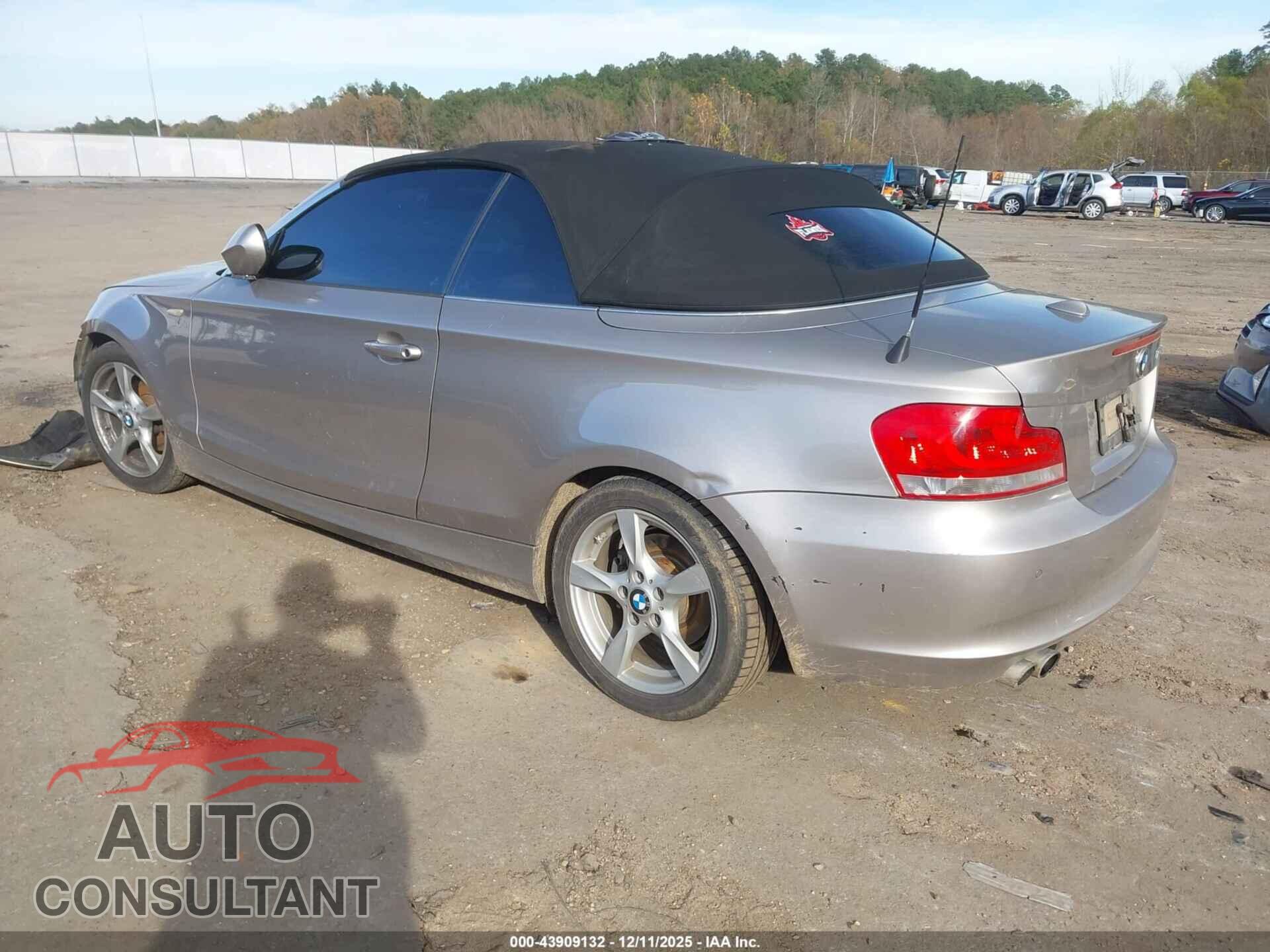 BMW 128I 2013 - WBAUL7C57DVU09563