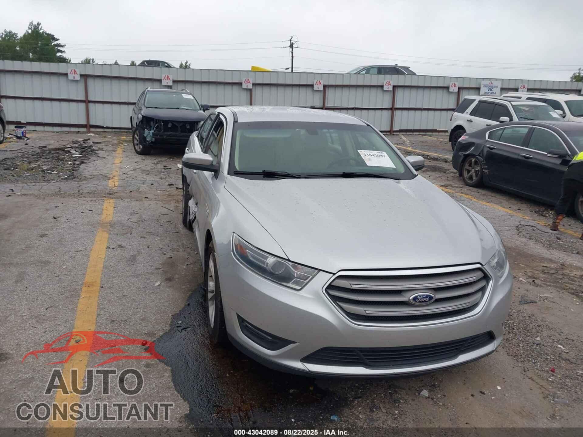 FORD TAURUS 2015 - 1FAHP2E81FG100106