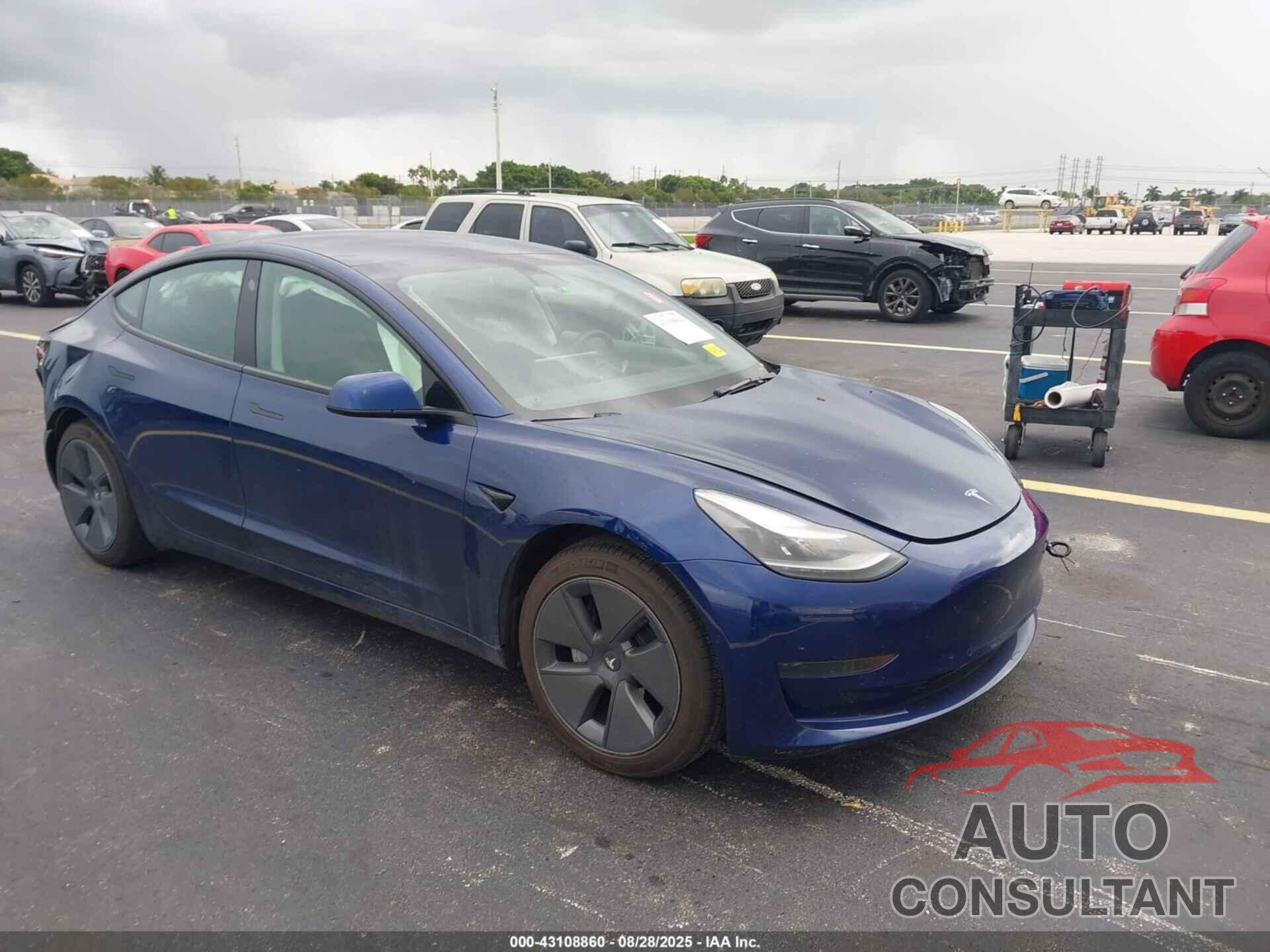 TESLA MODEL 3 2021 - 5YJ3E1EA5MF094468