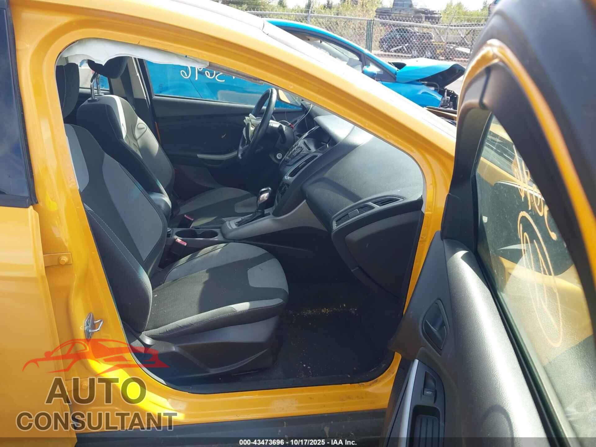 FORD FOCUS 2012 - 1FAHP3F2XCL268605